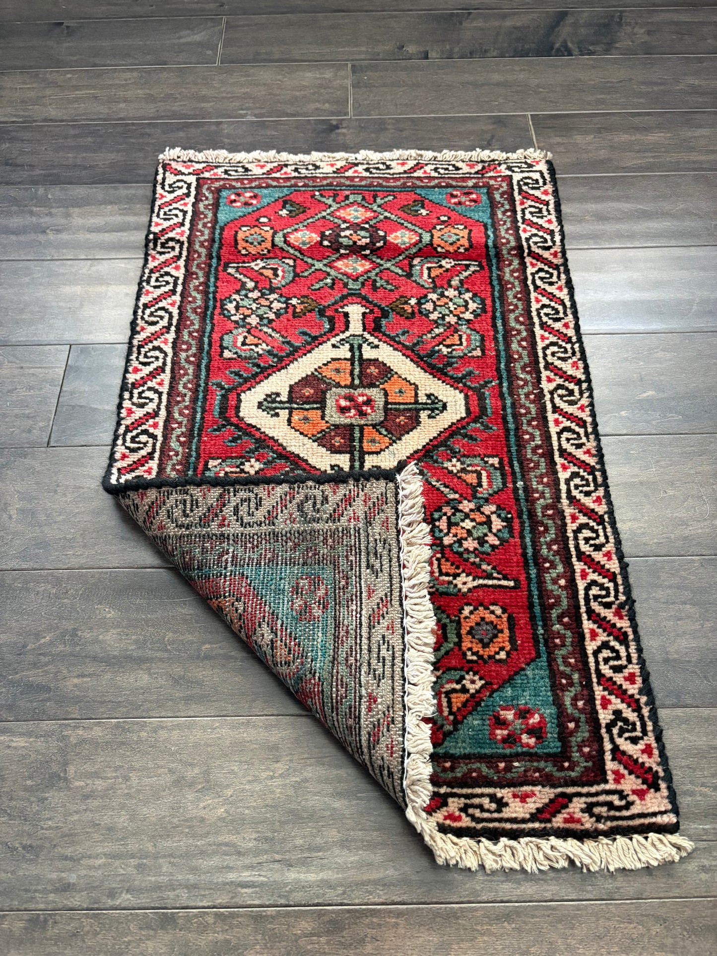 Vintage Rug #203 - 2’6.5” x 1’6.75”