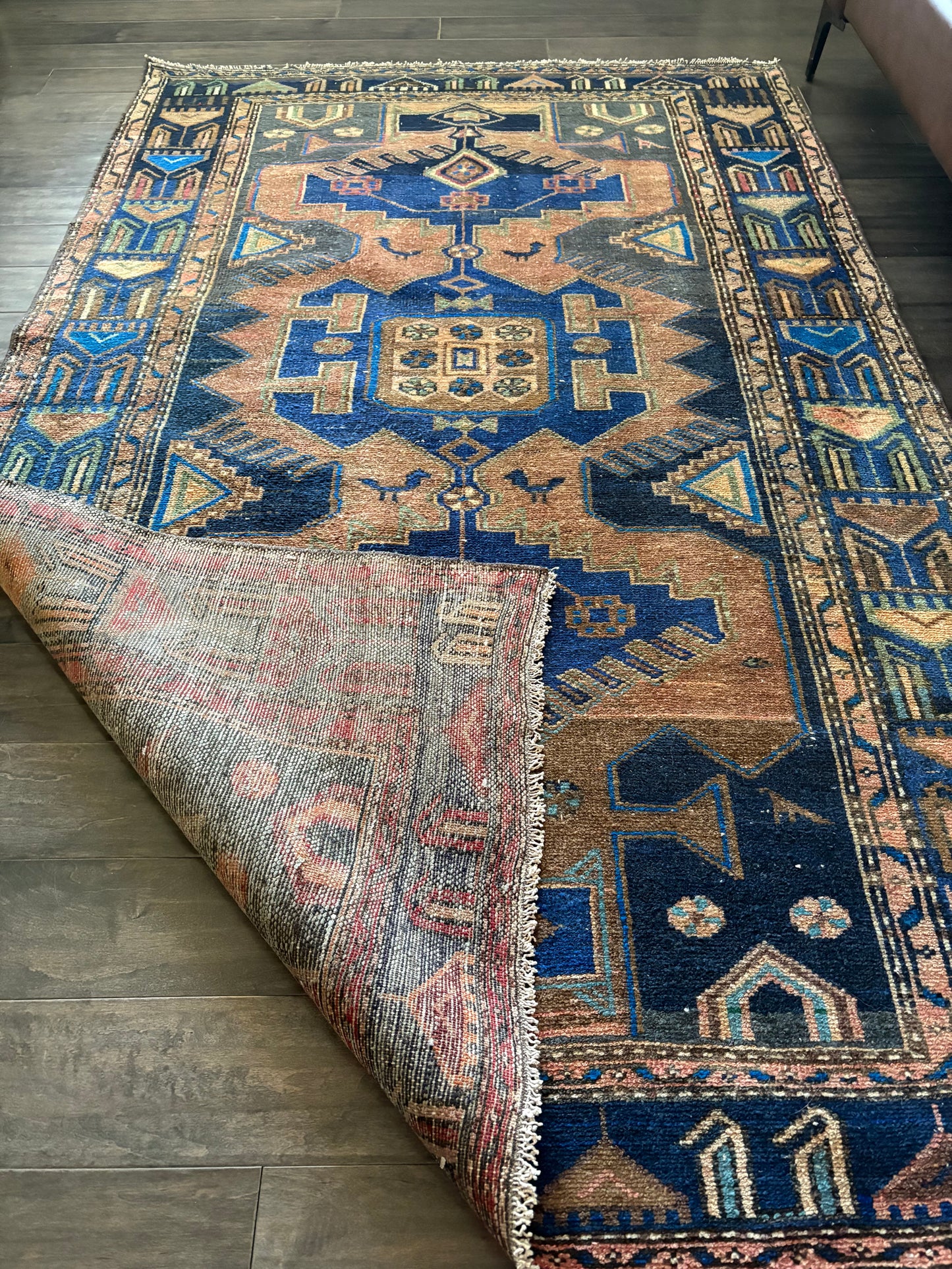 Vintage Rug #127 - 4'2" x 6'10"