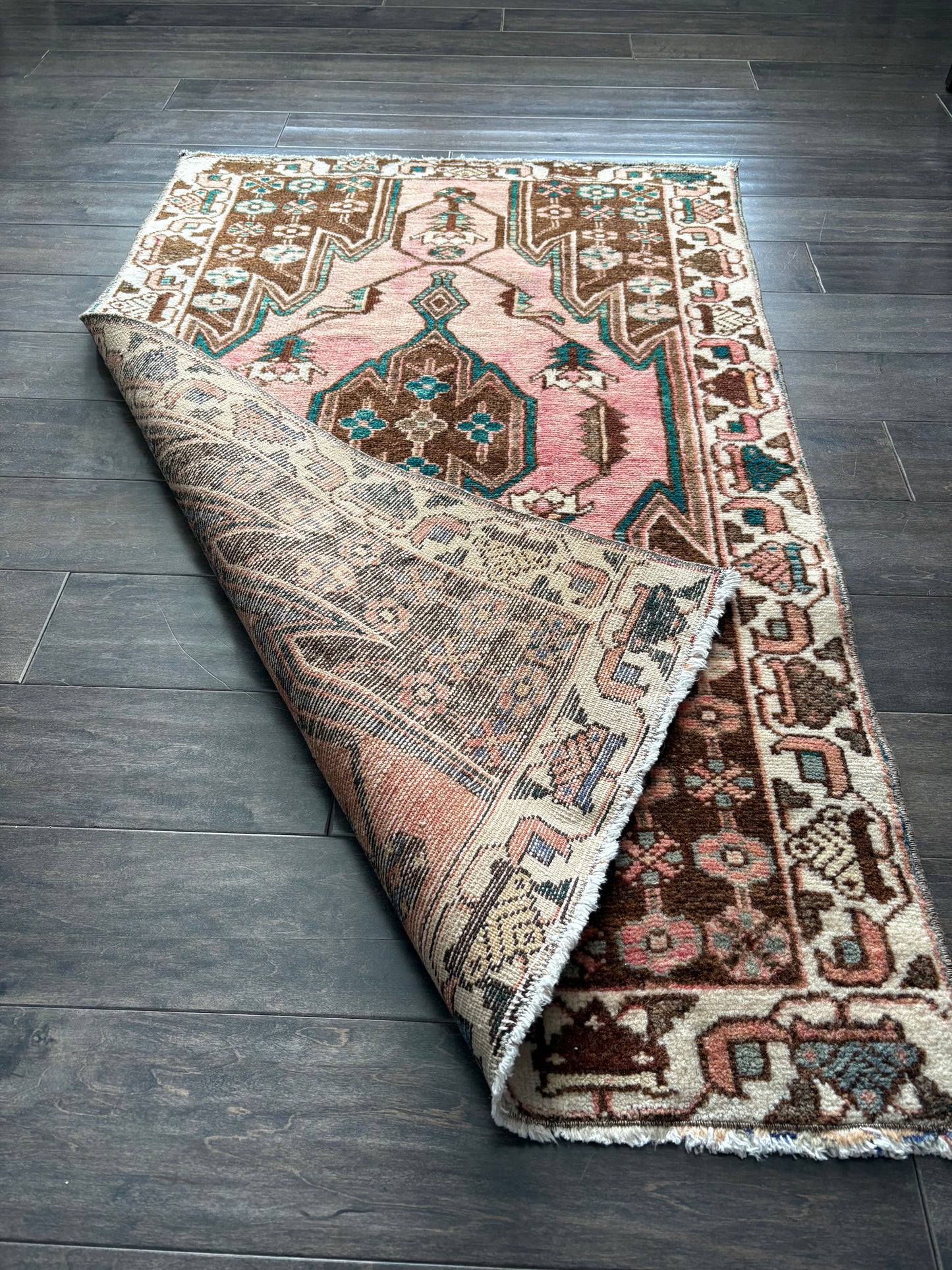 Vintage Rug #129 - 2'7" x 4'2"