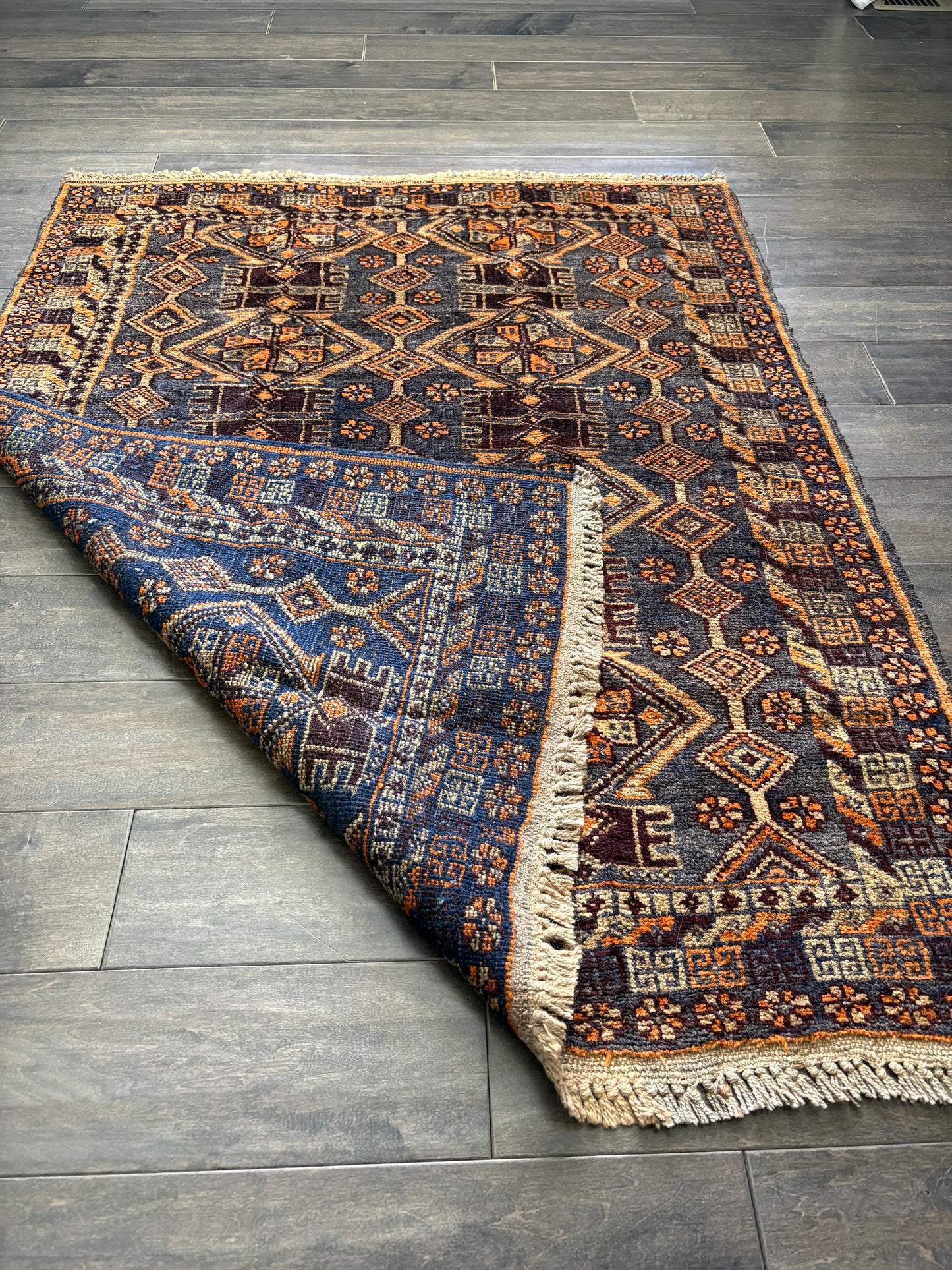 Vintage Rug #155 - 3'2" x 4'2.5"