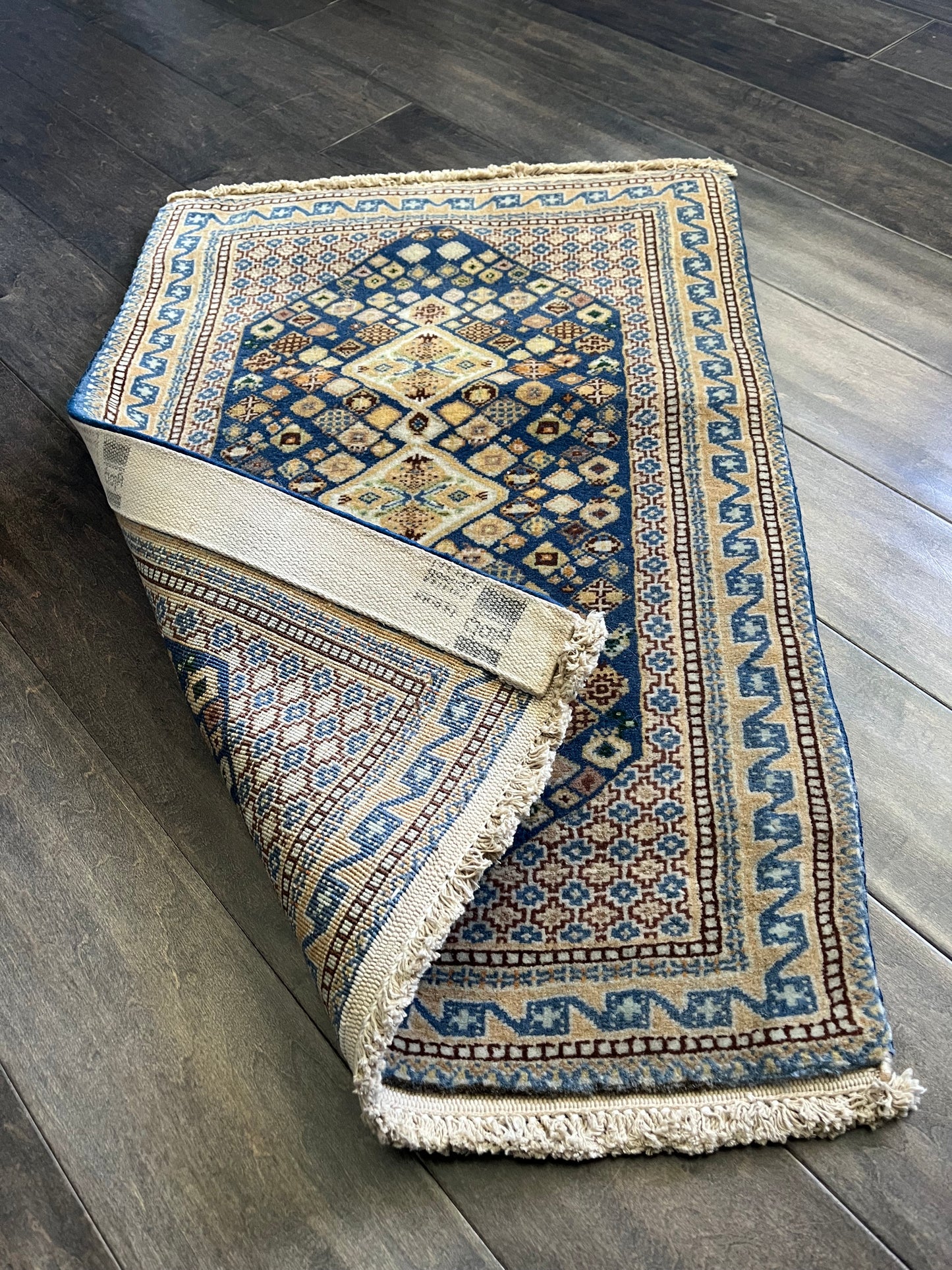 Vintage Rug #93 - 2'9" x 1'8.5"