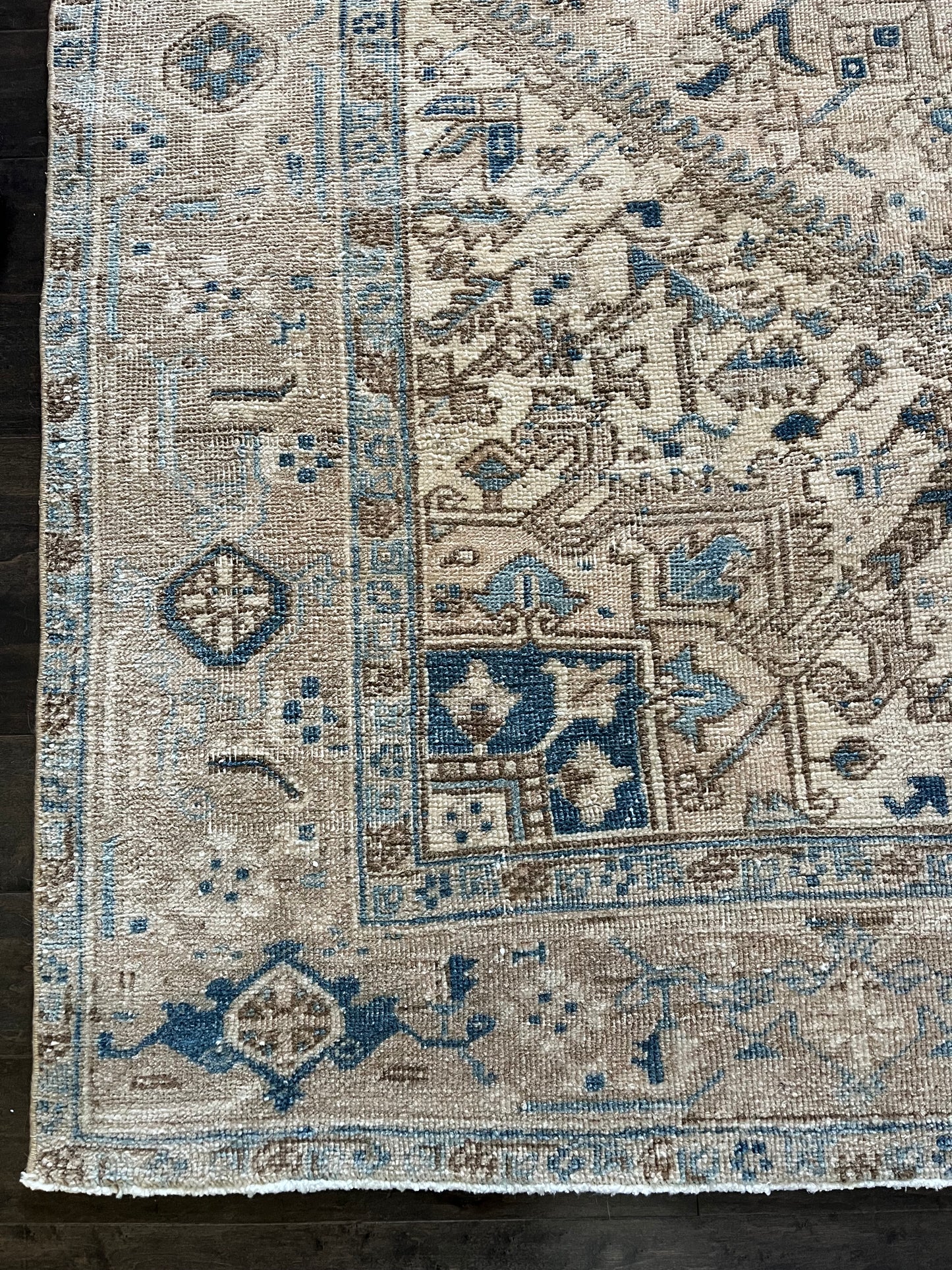 Vintage Rug #108 - 9'4.5" x 7'0"