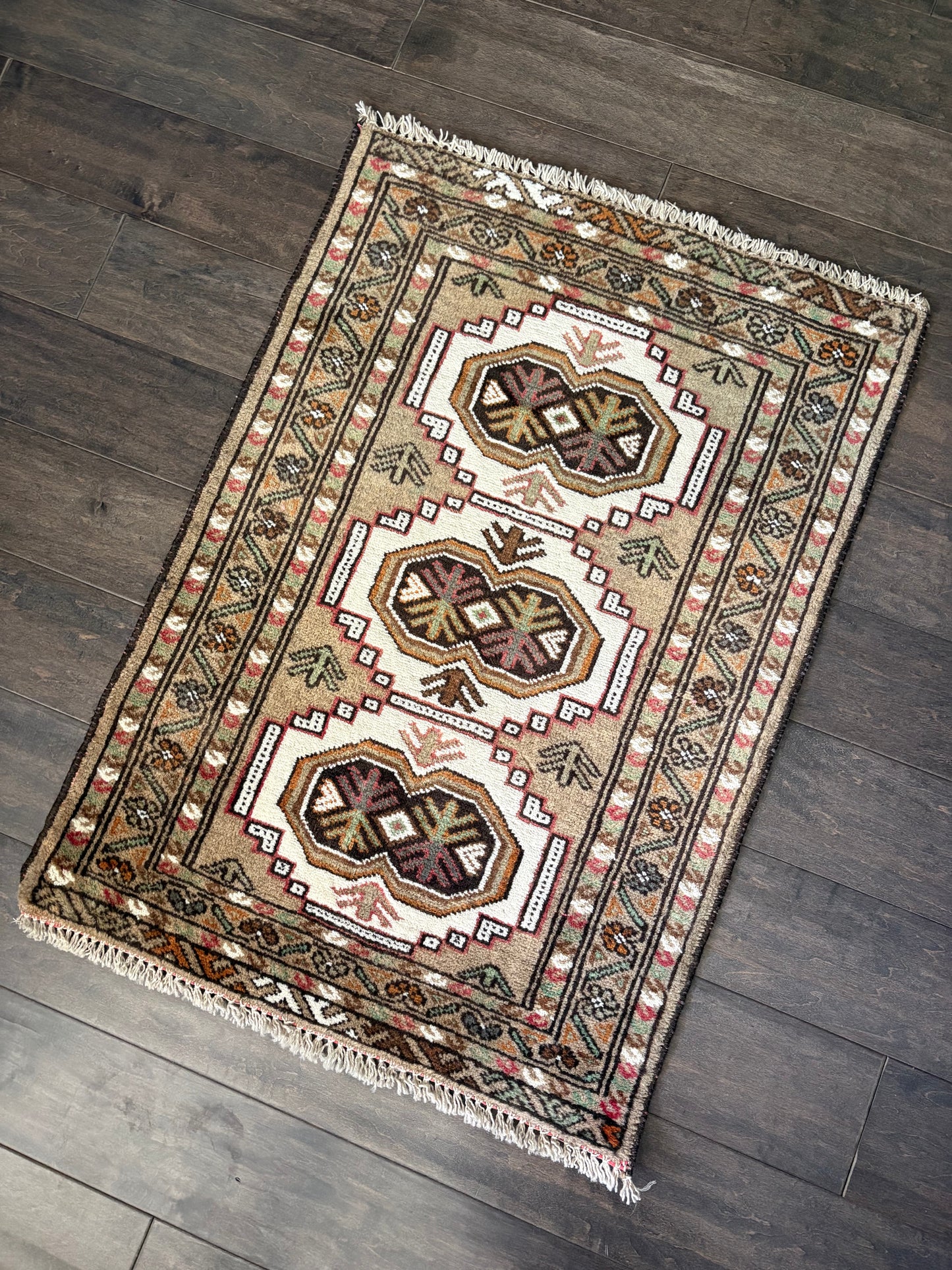 Vintage Rug #184 - 2'11 x 2'0"