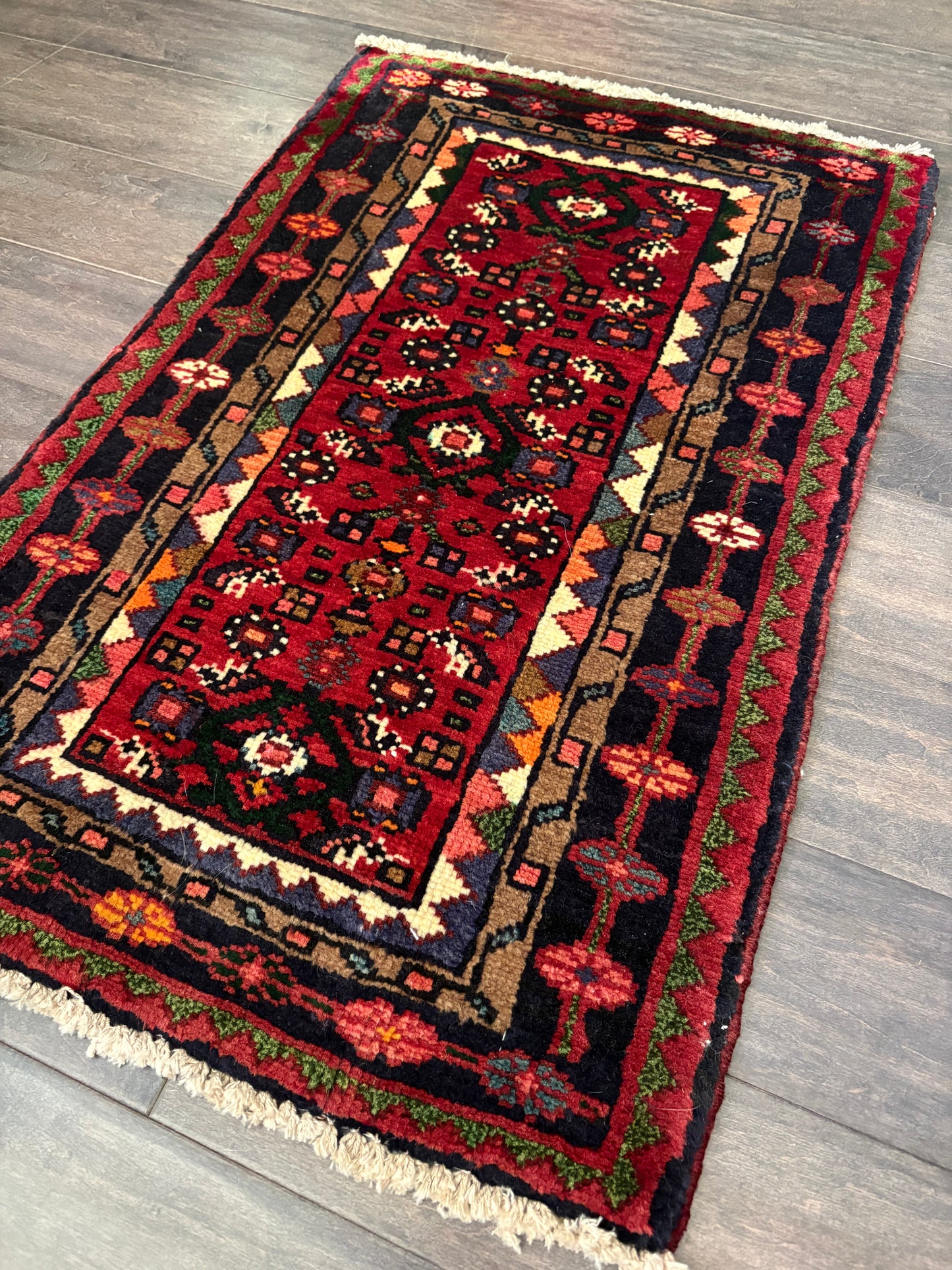 Vintage Rug #201 - 2’8” x 1’10”