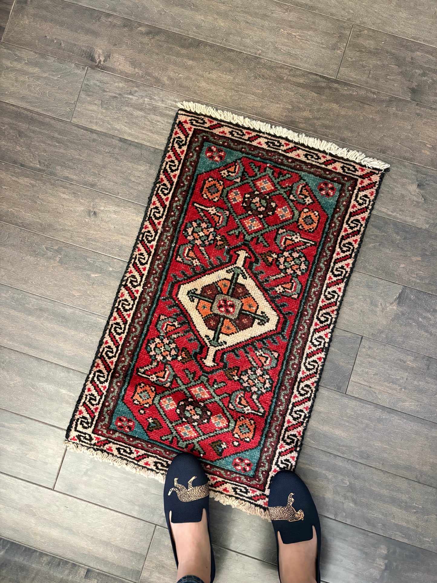 Vintage Rug #203 - 2’6.5” x 1’6.75”