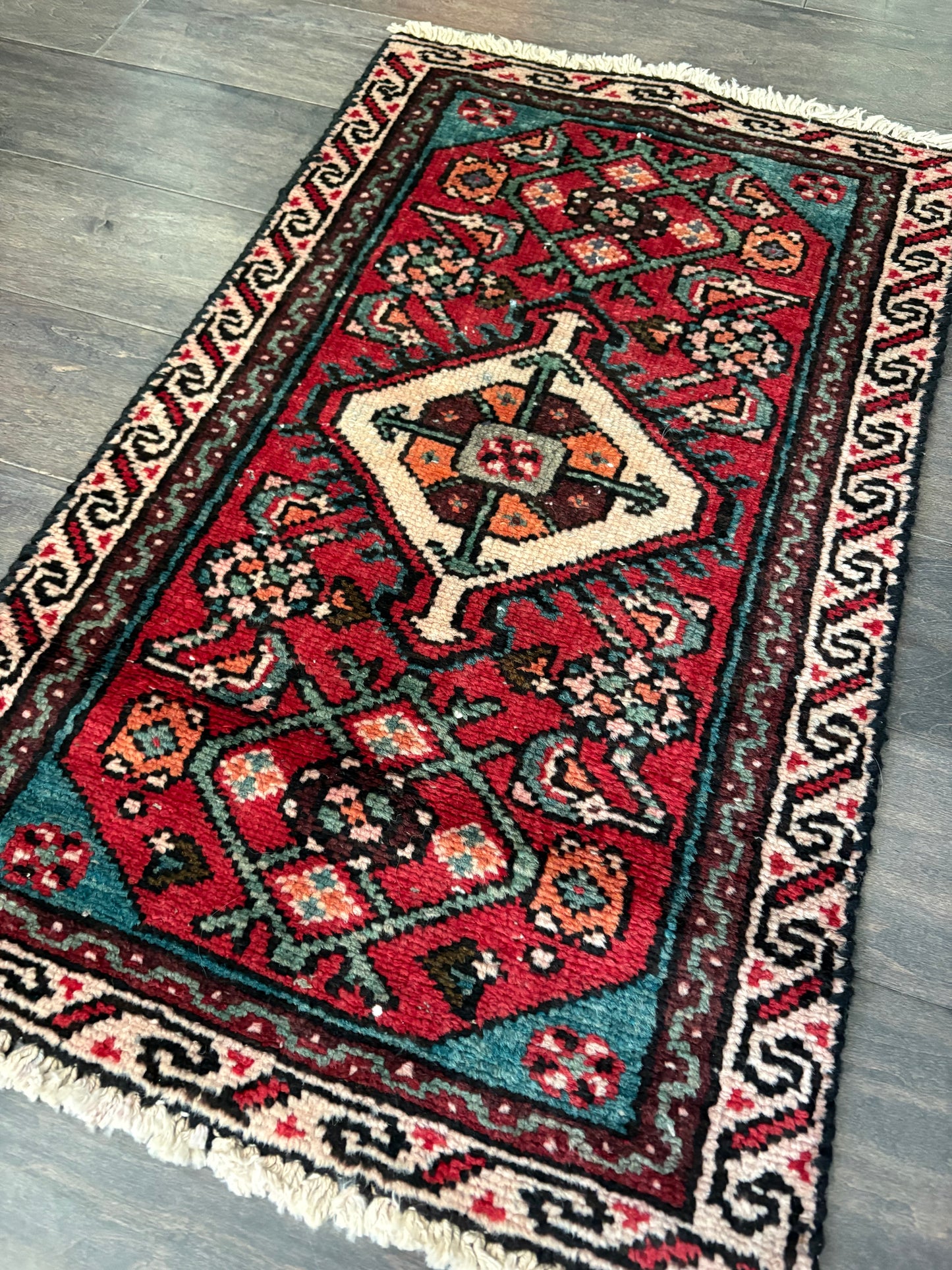 Vintage Rug #203 - 2’6.5” x 1’6.75”