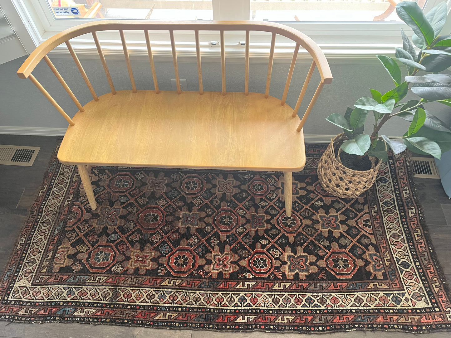 Vintage Rug #28 - 3'5" x 6'6"