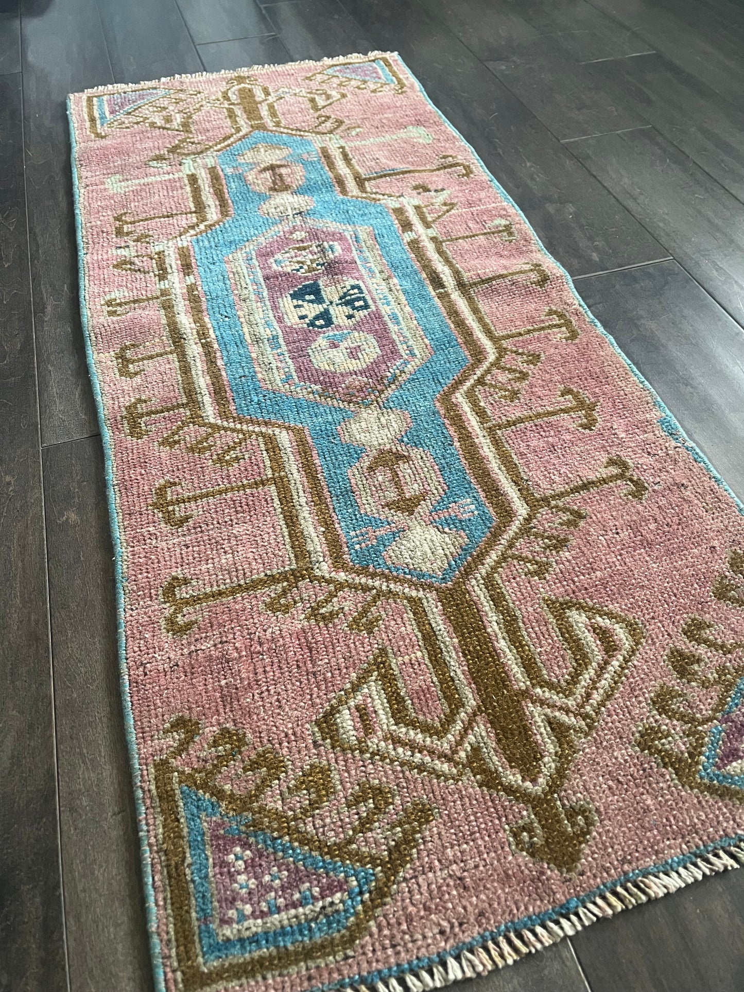 Vintage Rug #1 - 1'6" x 3'6.5"