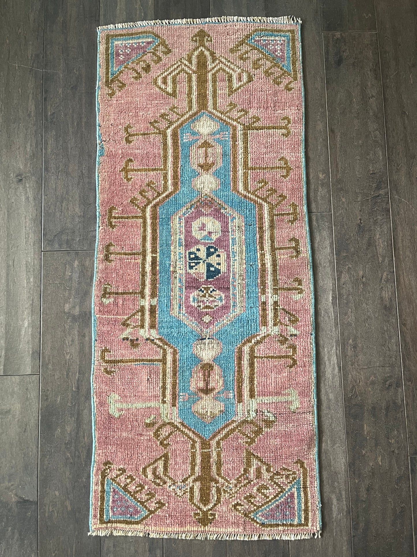 Vintage Rug #1 - 1'6" x 3'6.5"