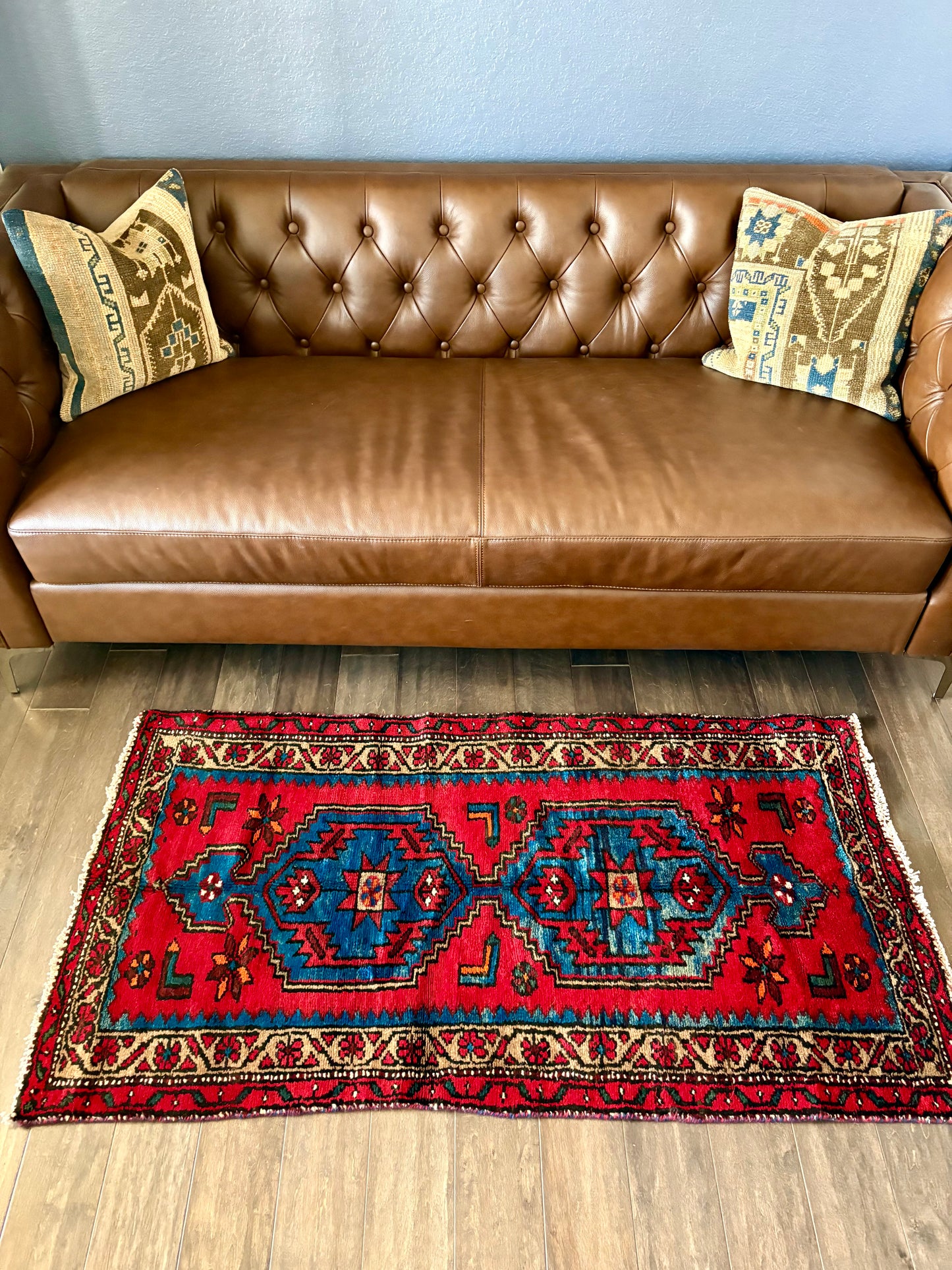 Vintage Rug #112 - 2'6.5" x 4'10"