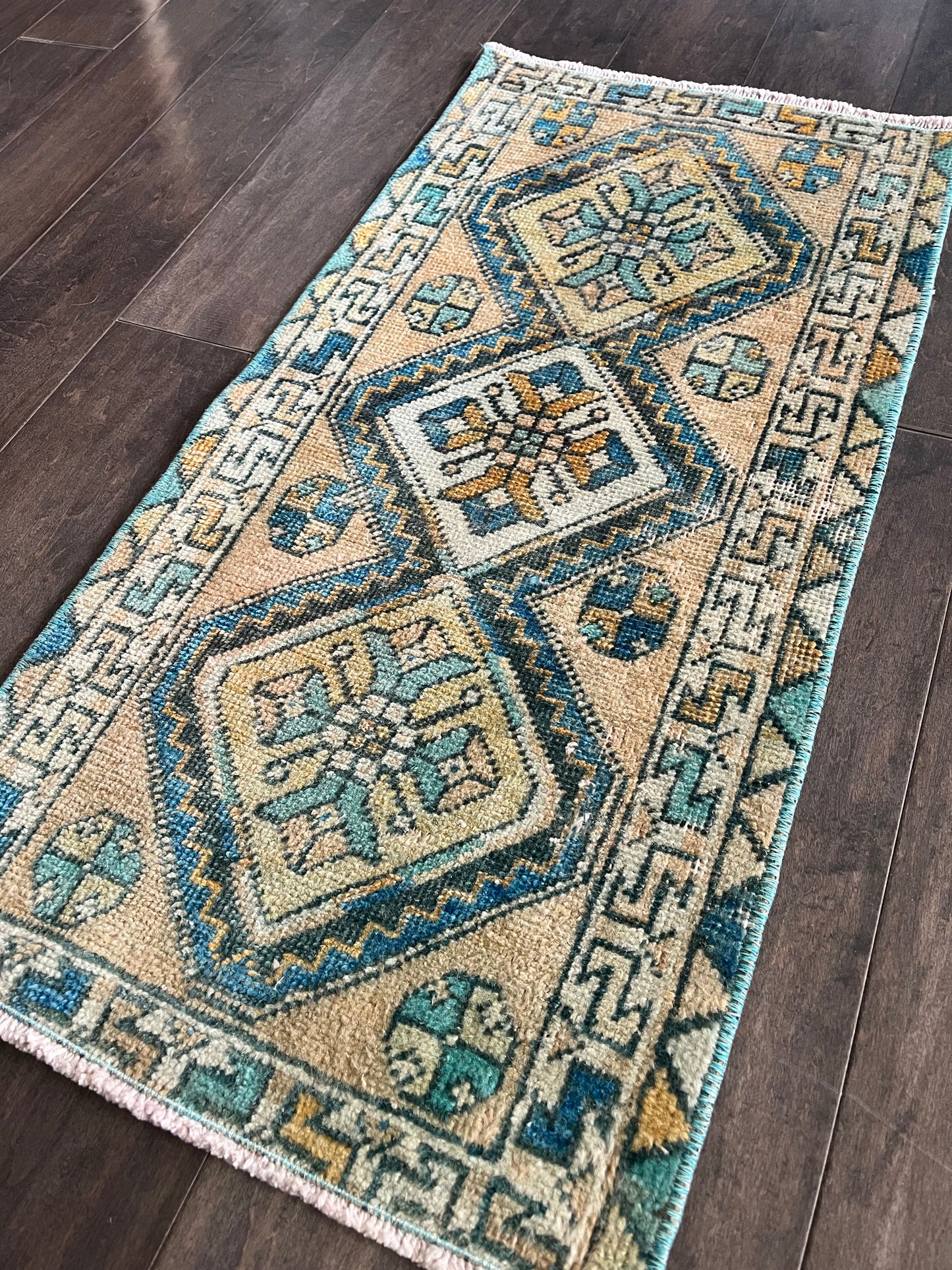 Vintage Rug #8 - 1'5.5" x 2'10.5"