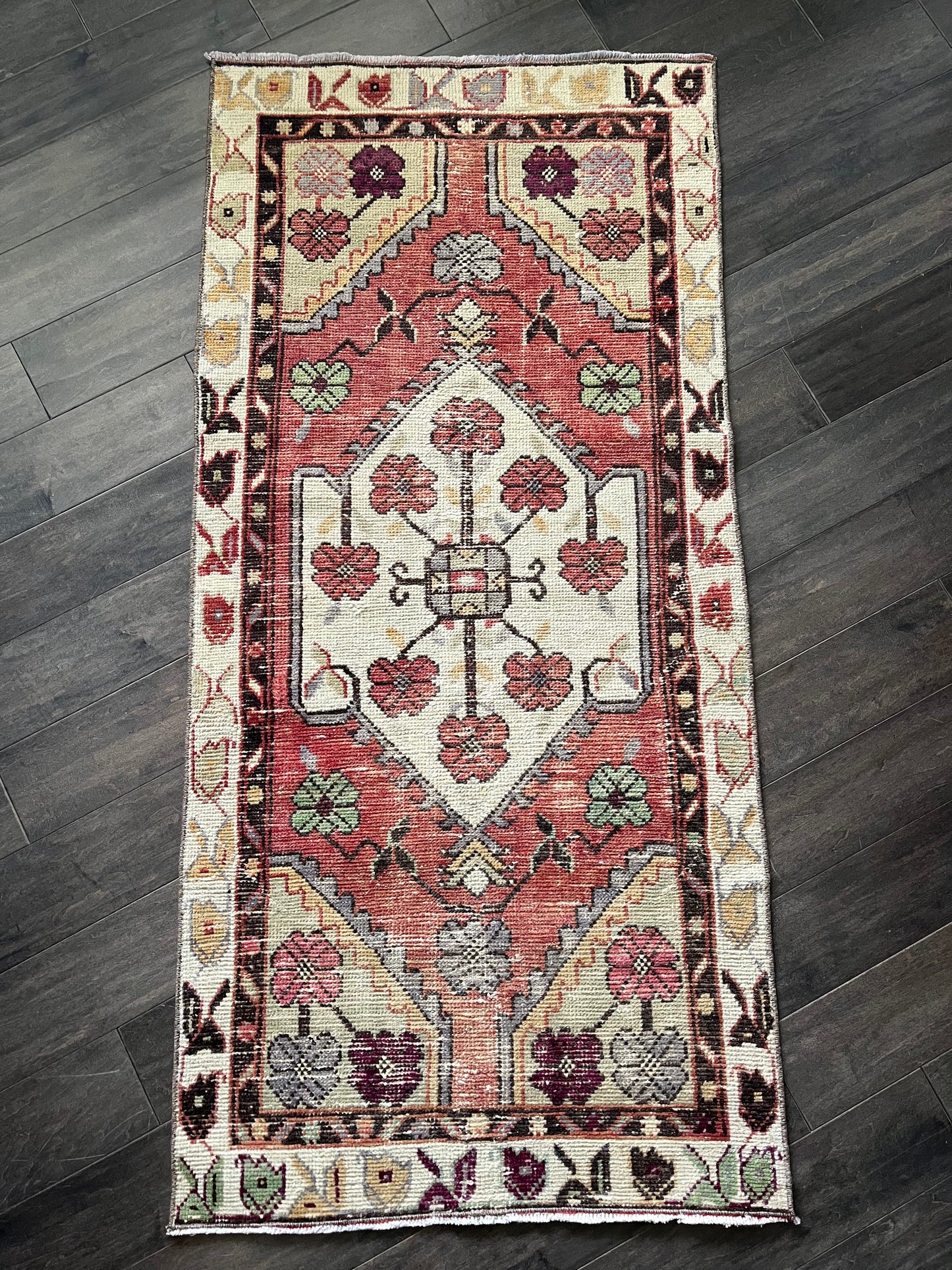 Vintage Rug #16 - 2'5" x 5'1"