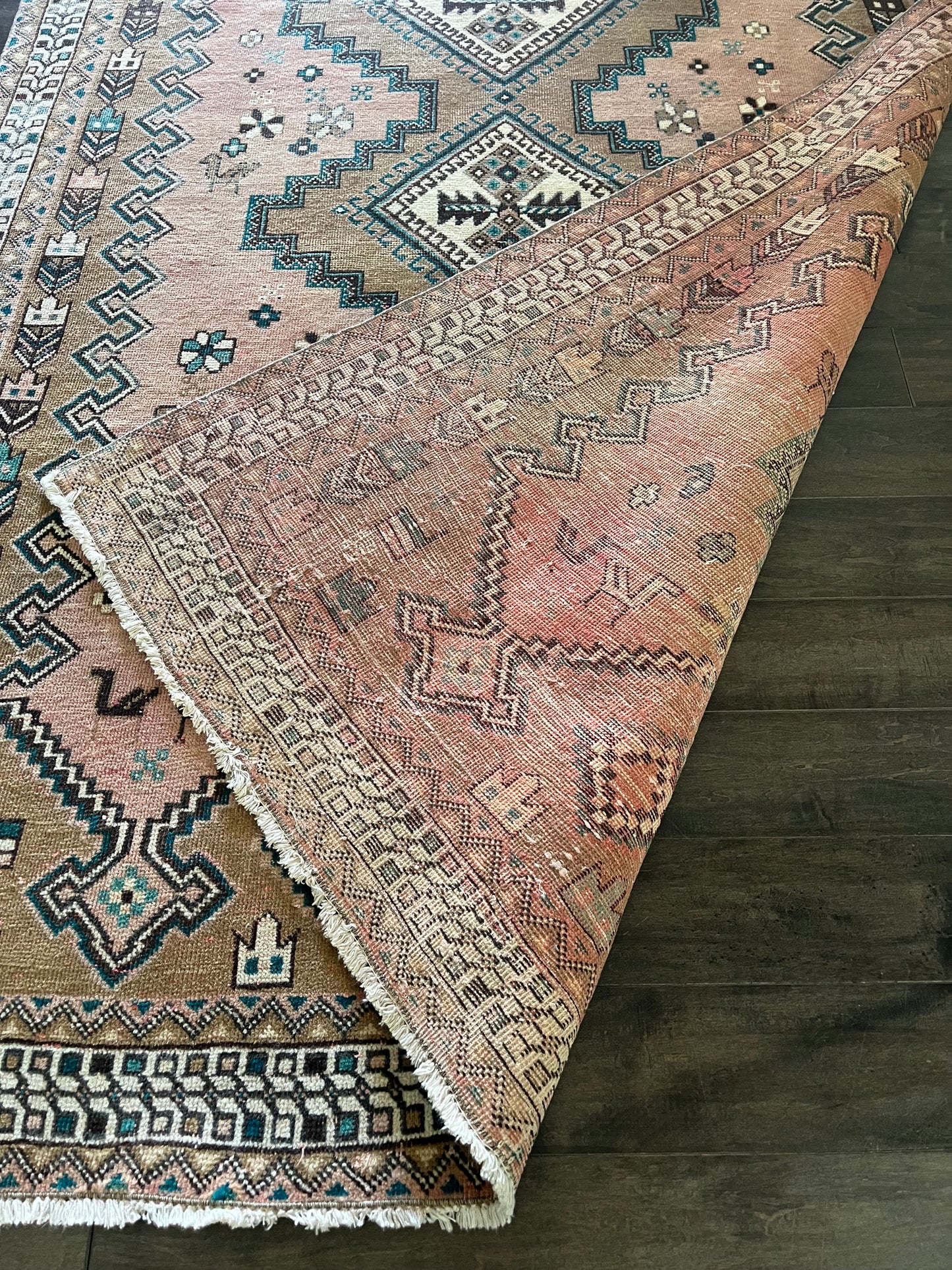 Vintage Rug #25 - 4'11" x 7'5"