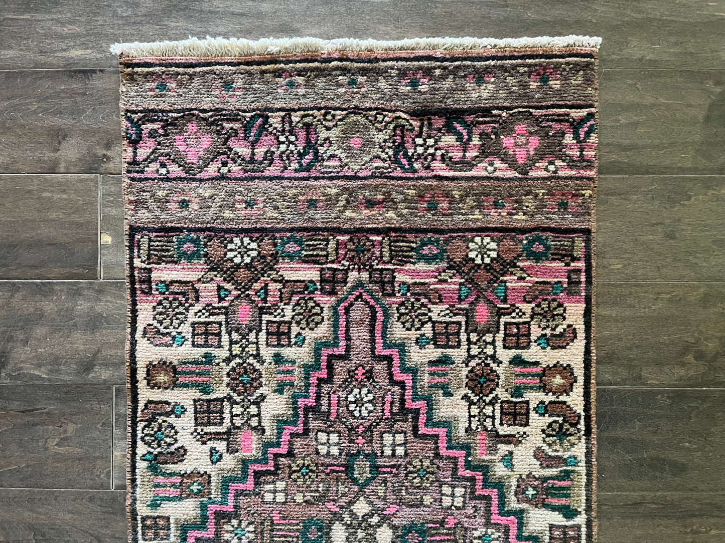 Vintage Rug #33 - 1'10" x 6'10"