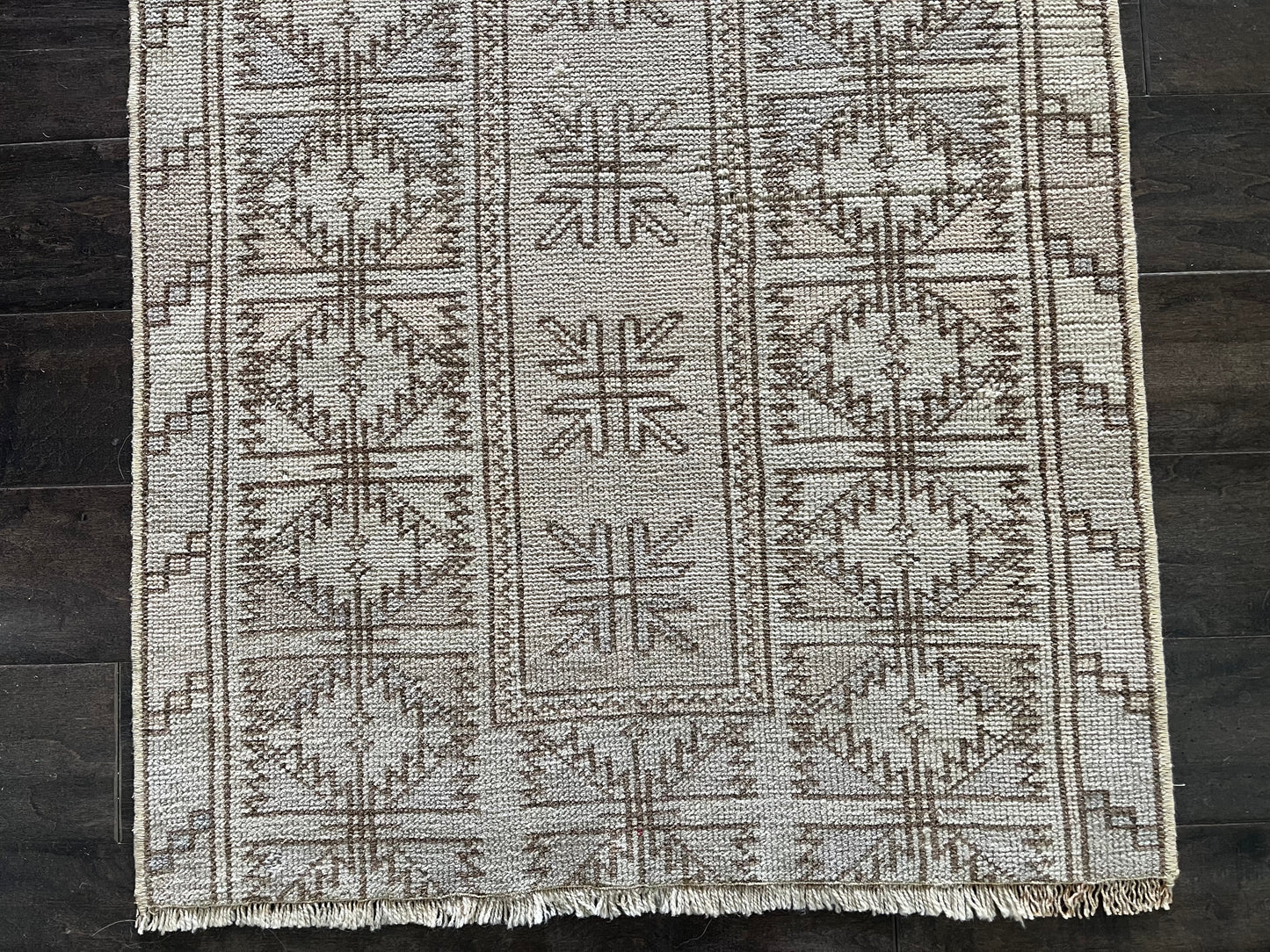 Vintage Rug #35 - 2'3.5" x 8’7"