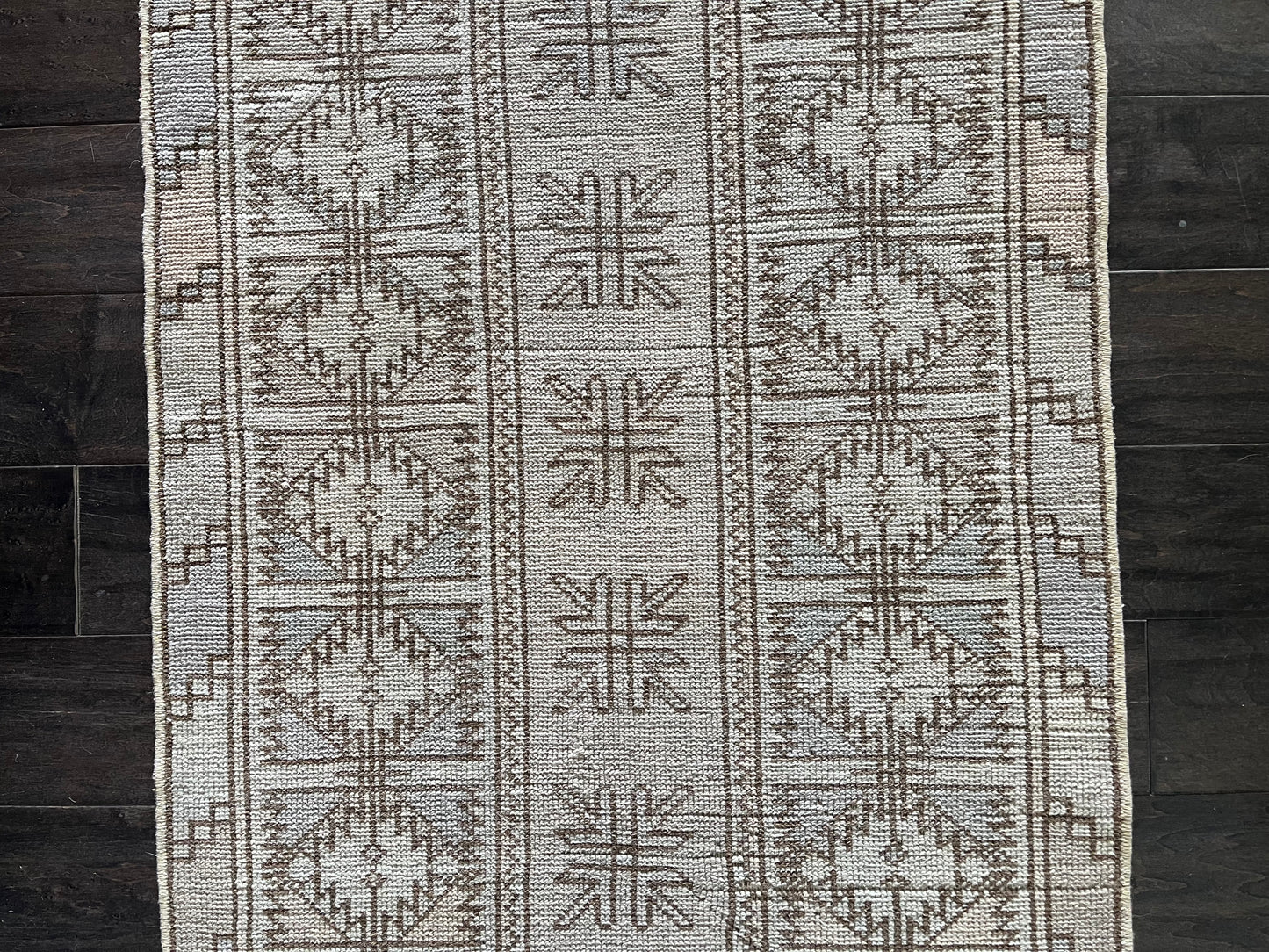 Vintage Rug #35 - 2'3.5" x 8’7"