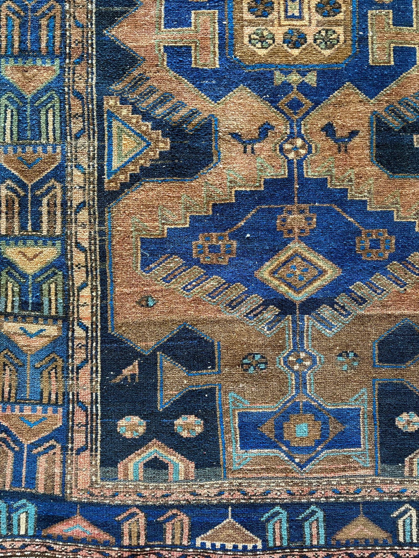 Vintage Rug #127 - 4'2" x 6'10"