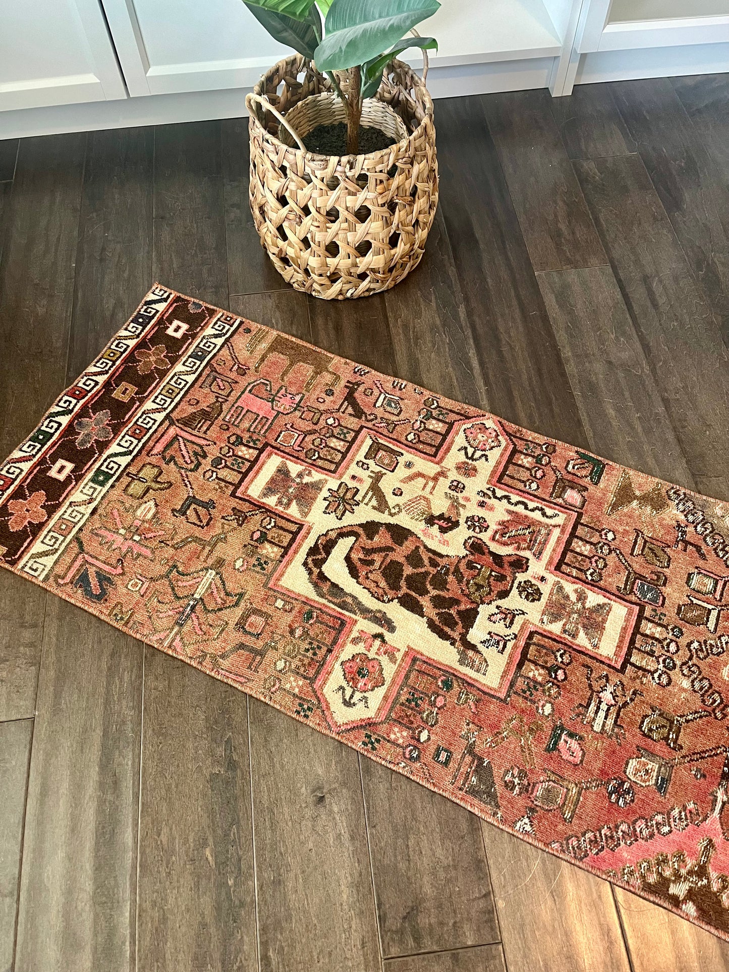 Vintage Rug #39 - 1'8" x 6'5"