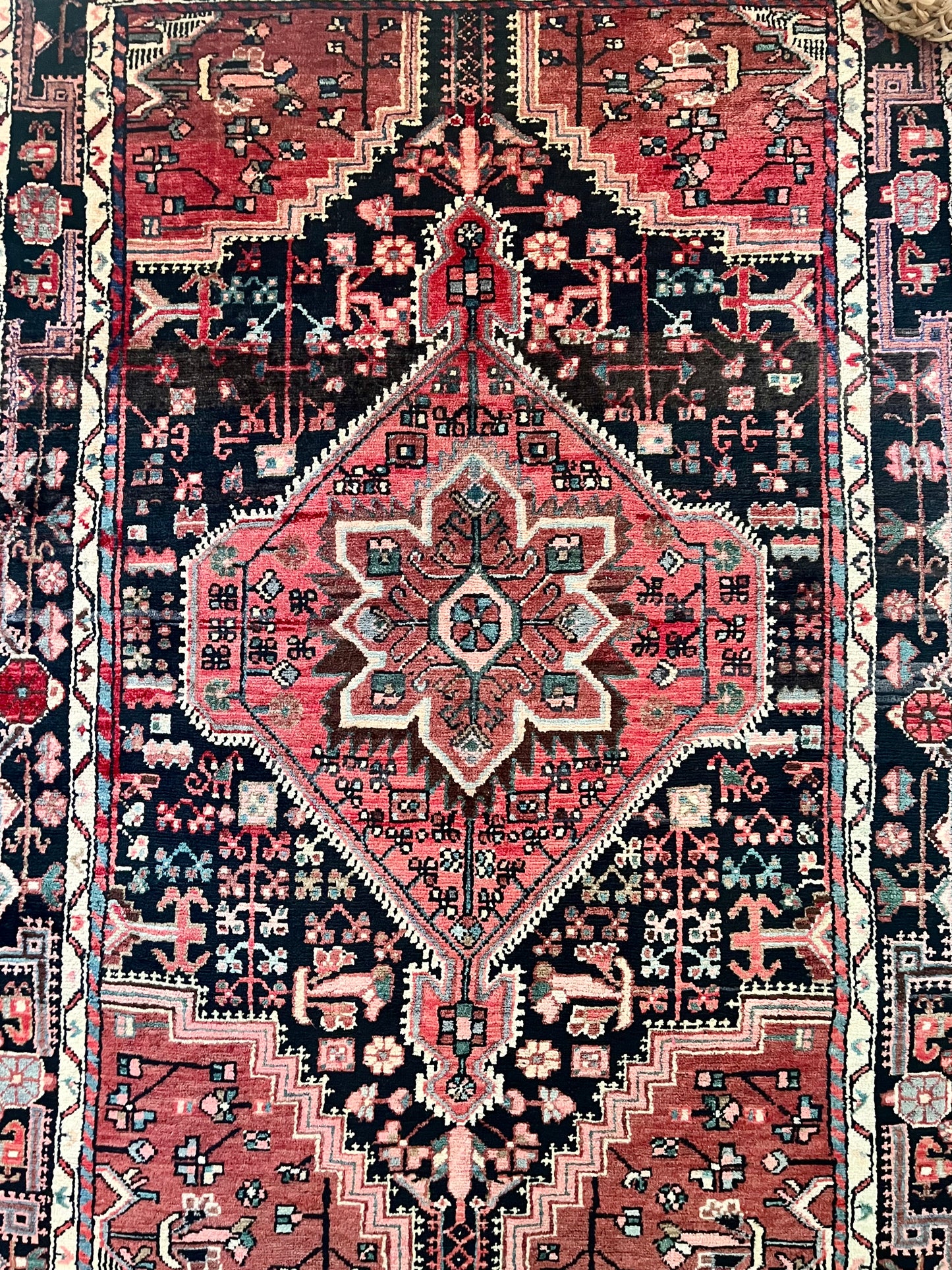 Vintage Rug #38 - 4'4.5" x 6'11"