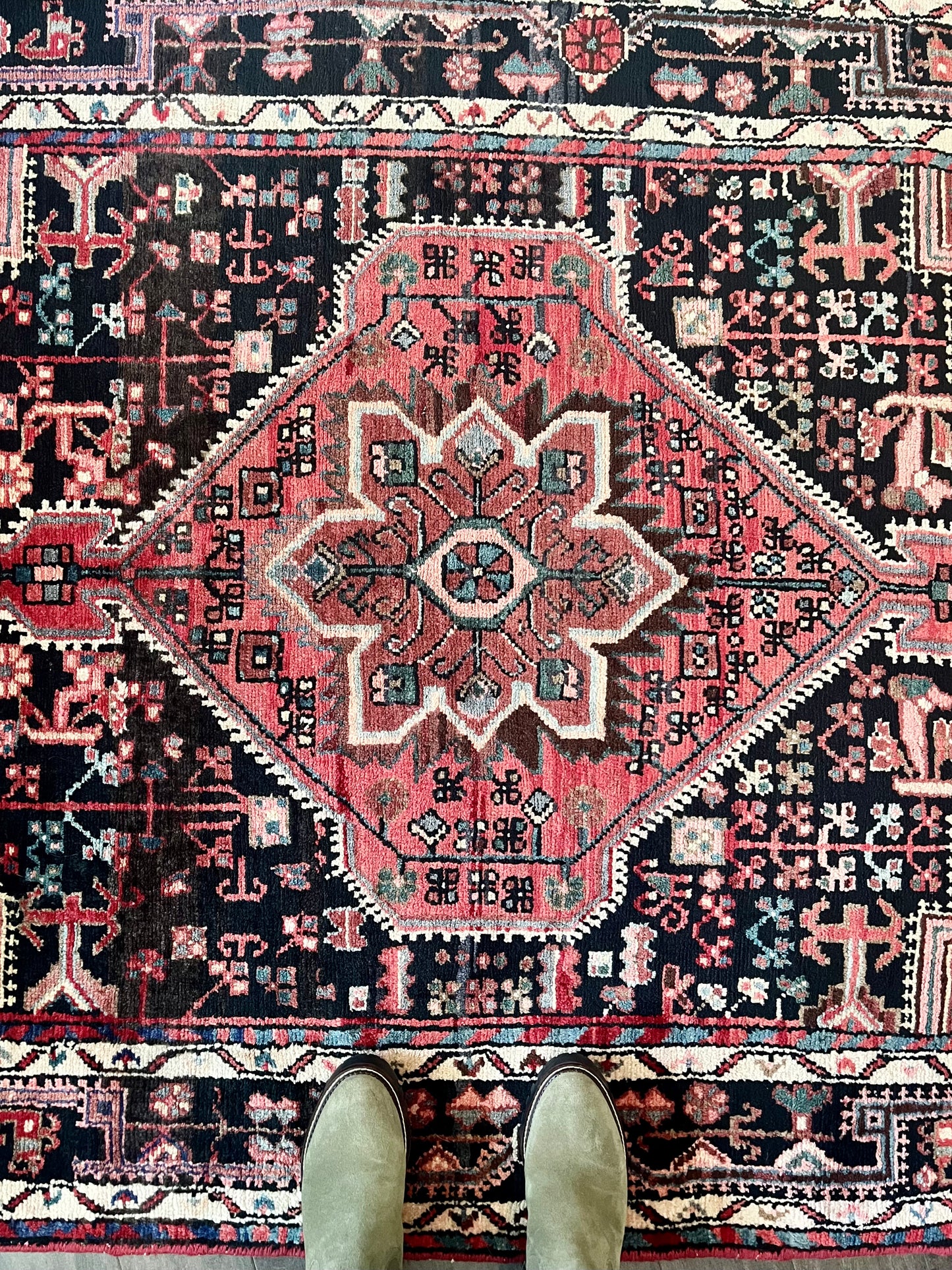 Vintage Rug #38 - 4'4.5" x 6'11"