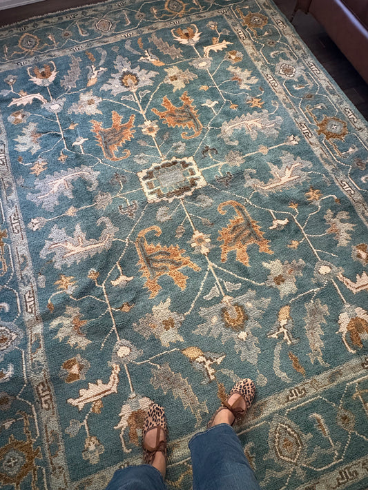 Rug #257 - 10’1” x 7’11”