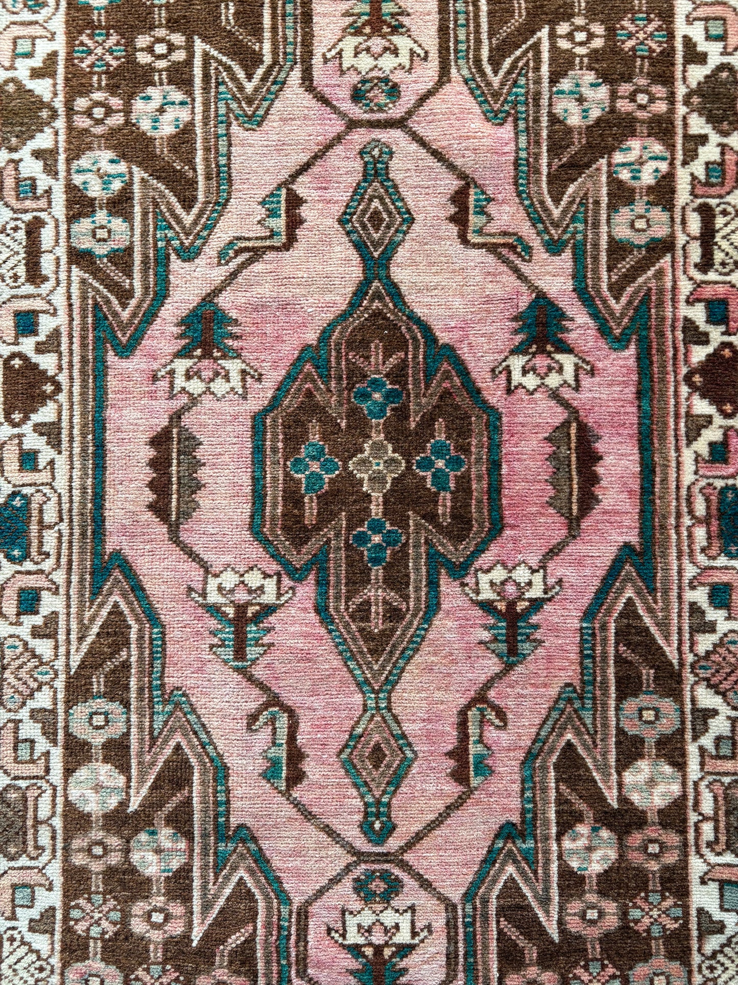Vintage Rug #129 - 2'7" x 4'2"