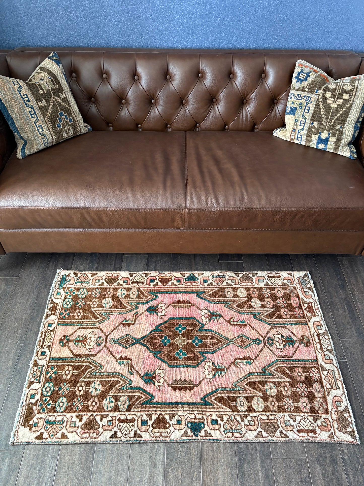 Vintage Rug #129 - 2'7" x 4'2"