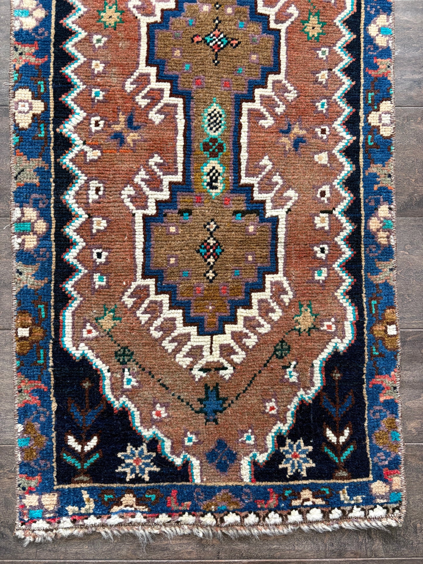 Vintage Rug #113 - 1'5" x 2'10"