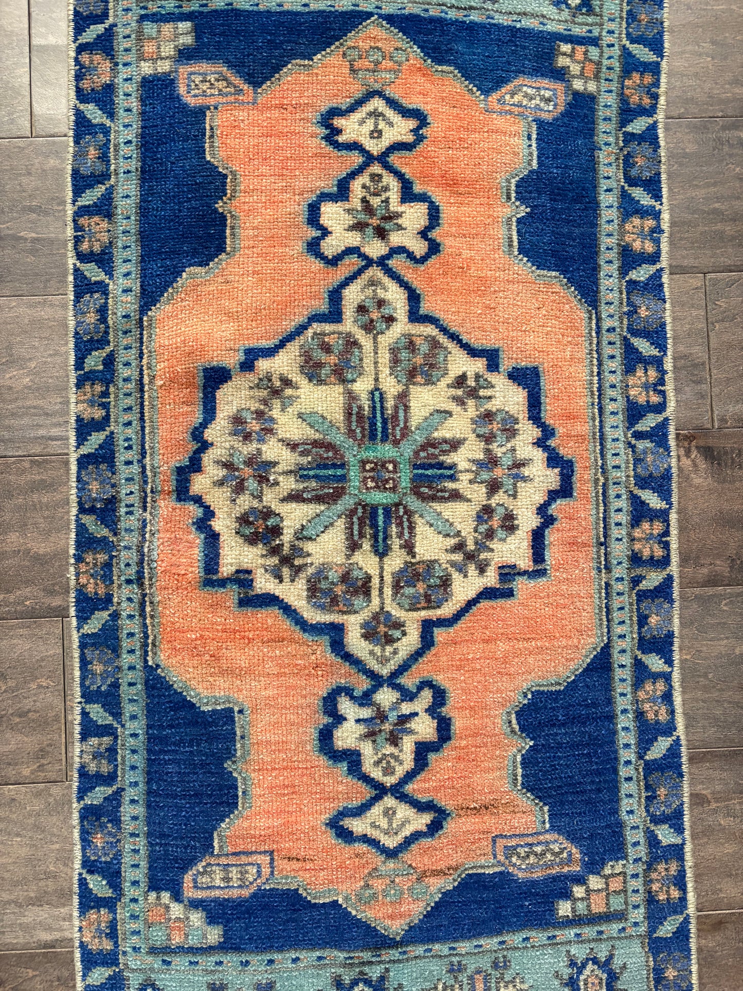 Vintage Rug #125 - 1'7" x 3'3.5"