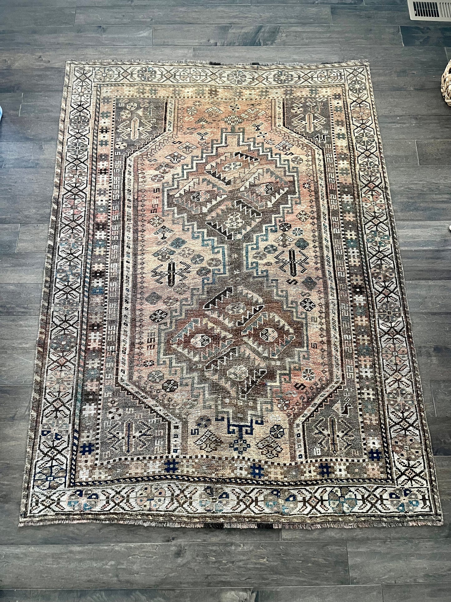 Vintage Rug #47 - 4'5.5" x 6'1.5"