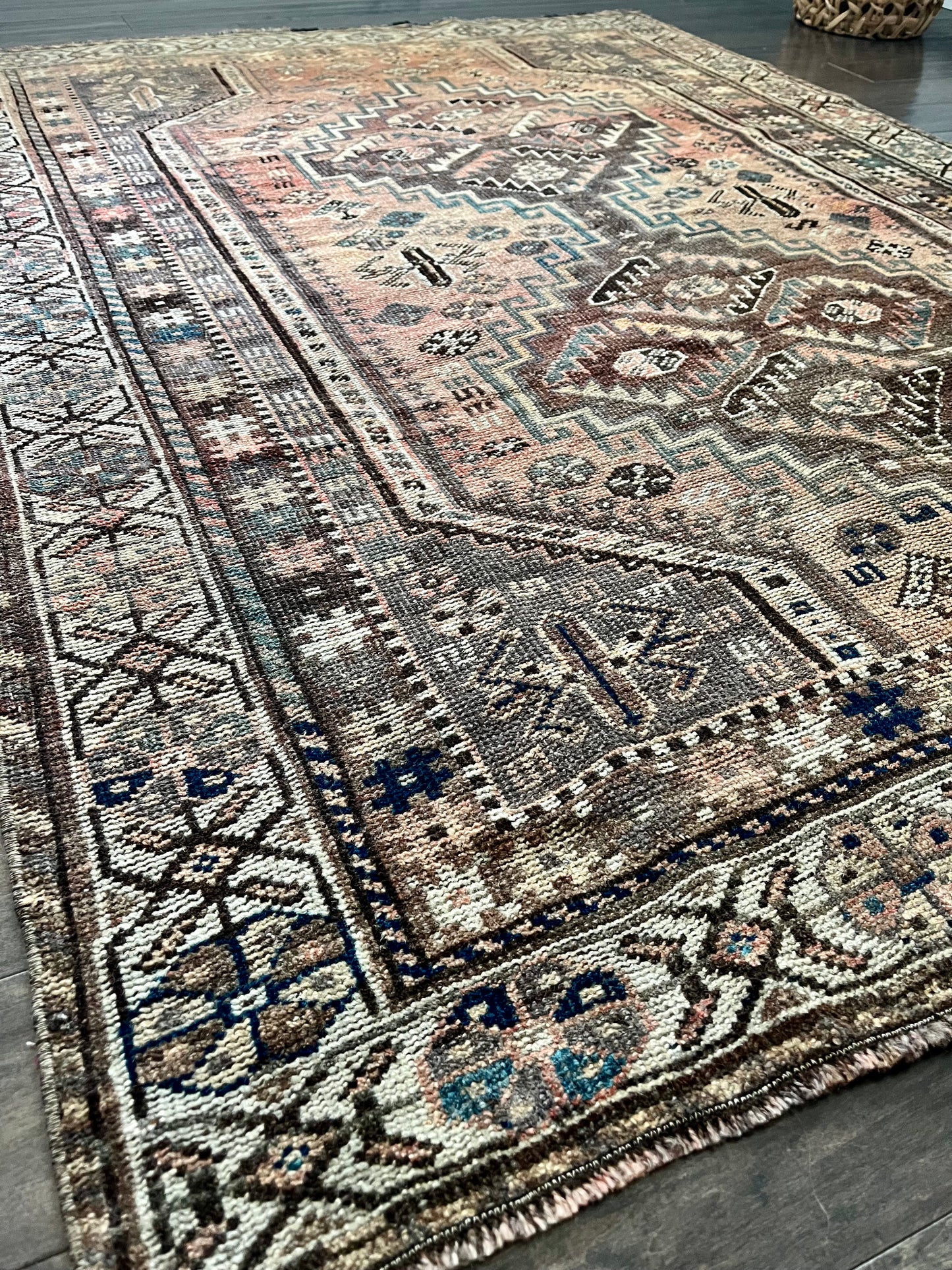 Vintage Rug #47 - 4'5.5" x 6'1.5"