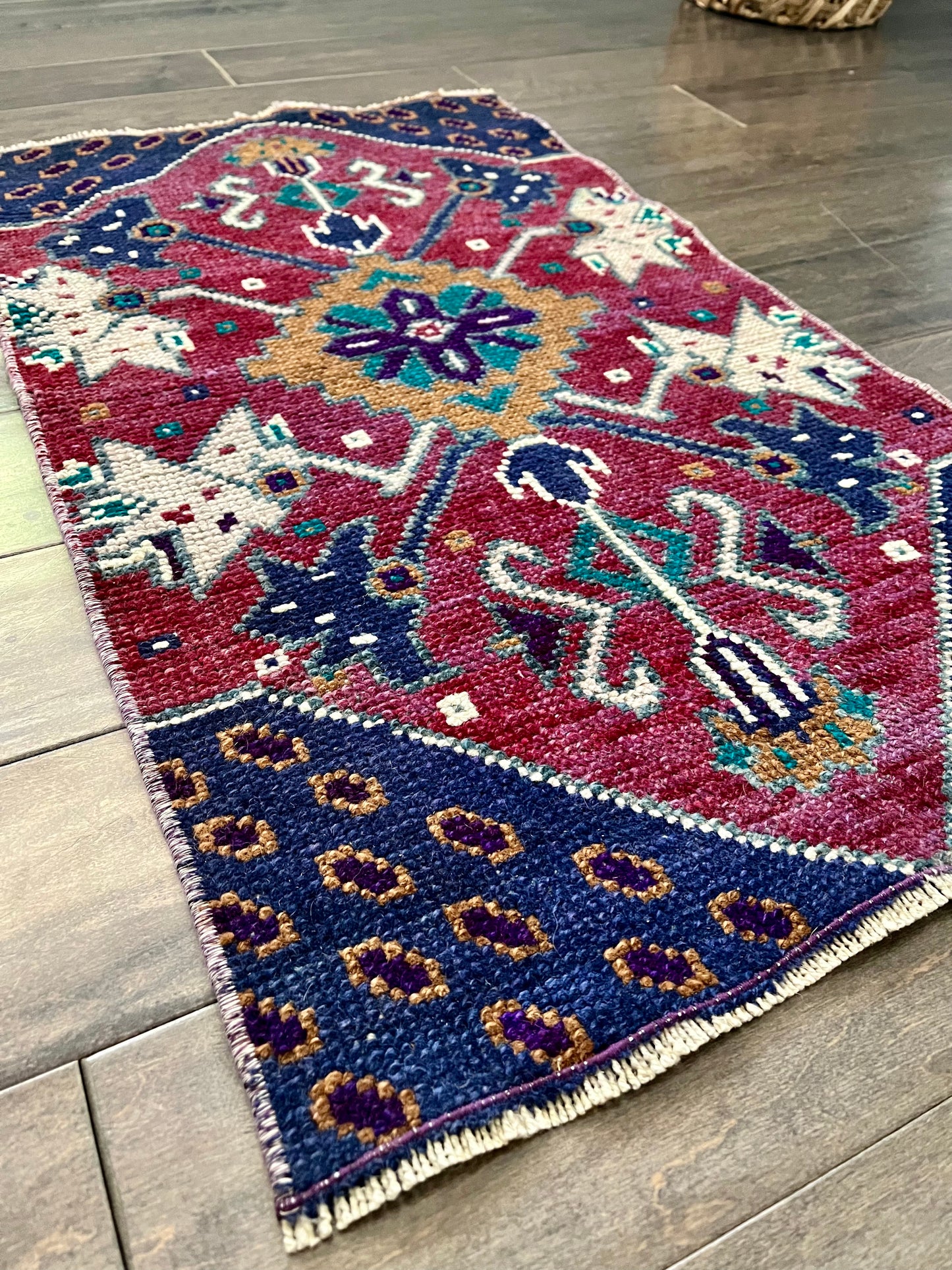 Vintage Rug #49 - 2'9.5' x 1'7.5"