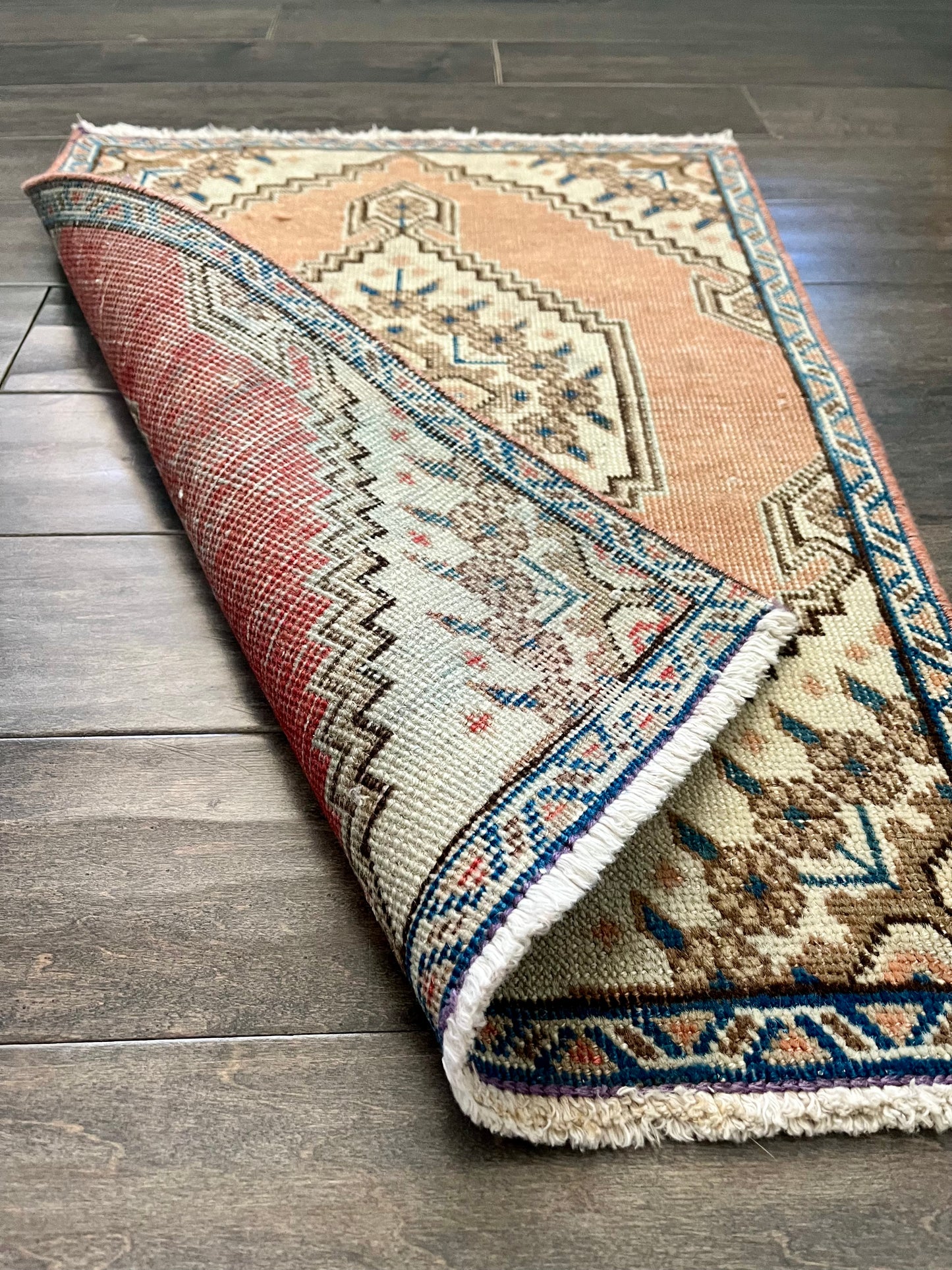 Vintage Rug #50 - 2'7" 1'9"