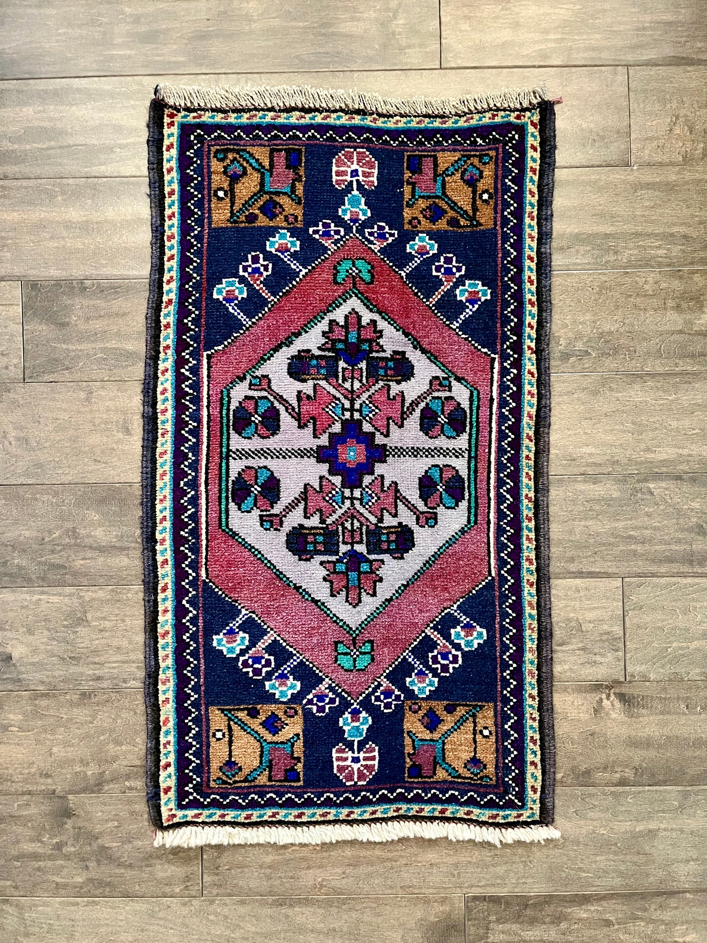 Vintage Rug #51 - 2'11.5" x 1'7.5"