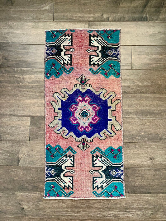 Vintage Rug #53 - 2'10" x 1'4"