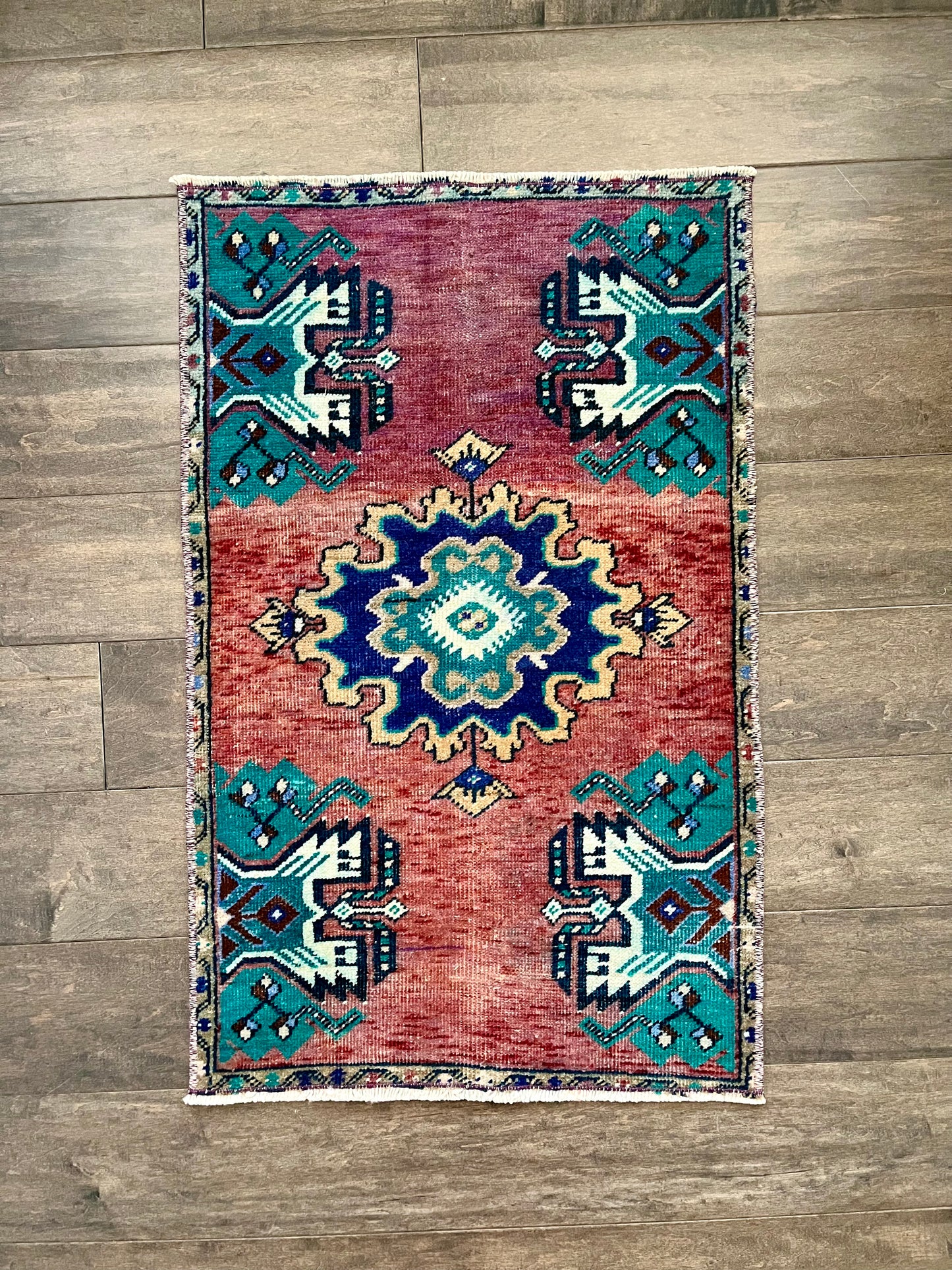 Vintage Rug #54 - 2'6.5" x 1'7"