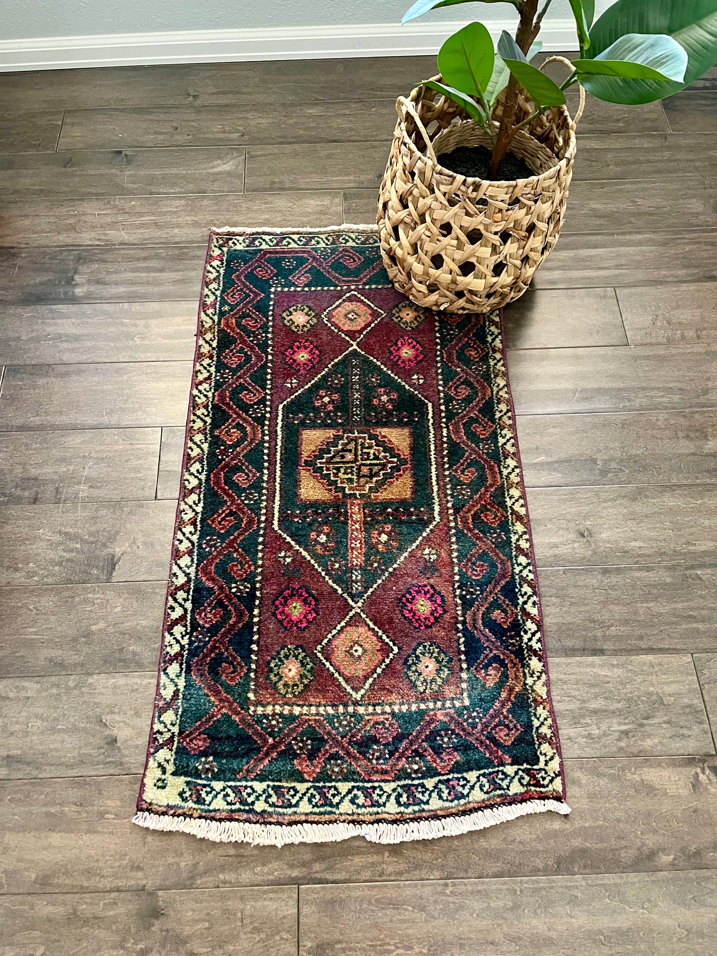 Vintage Rug #55 - 3'2.5" x 1'8"