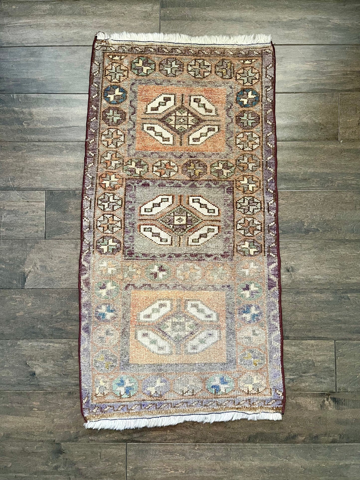 Vintage Rug #56 - 3'2.5" x 1'7.5"