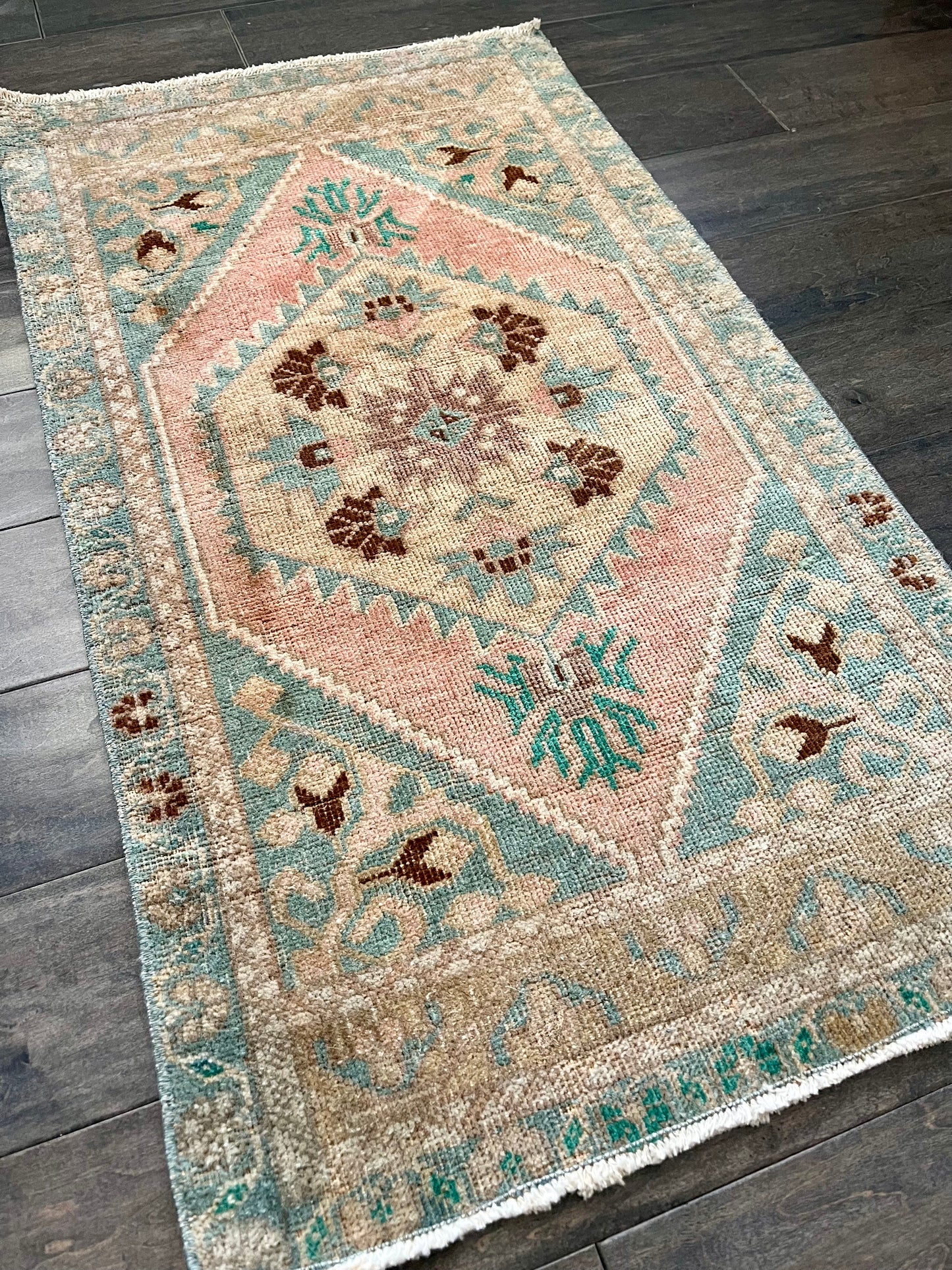 Vintage Rug #61 - 3'2" x 1'9.5"