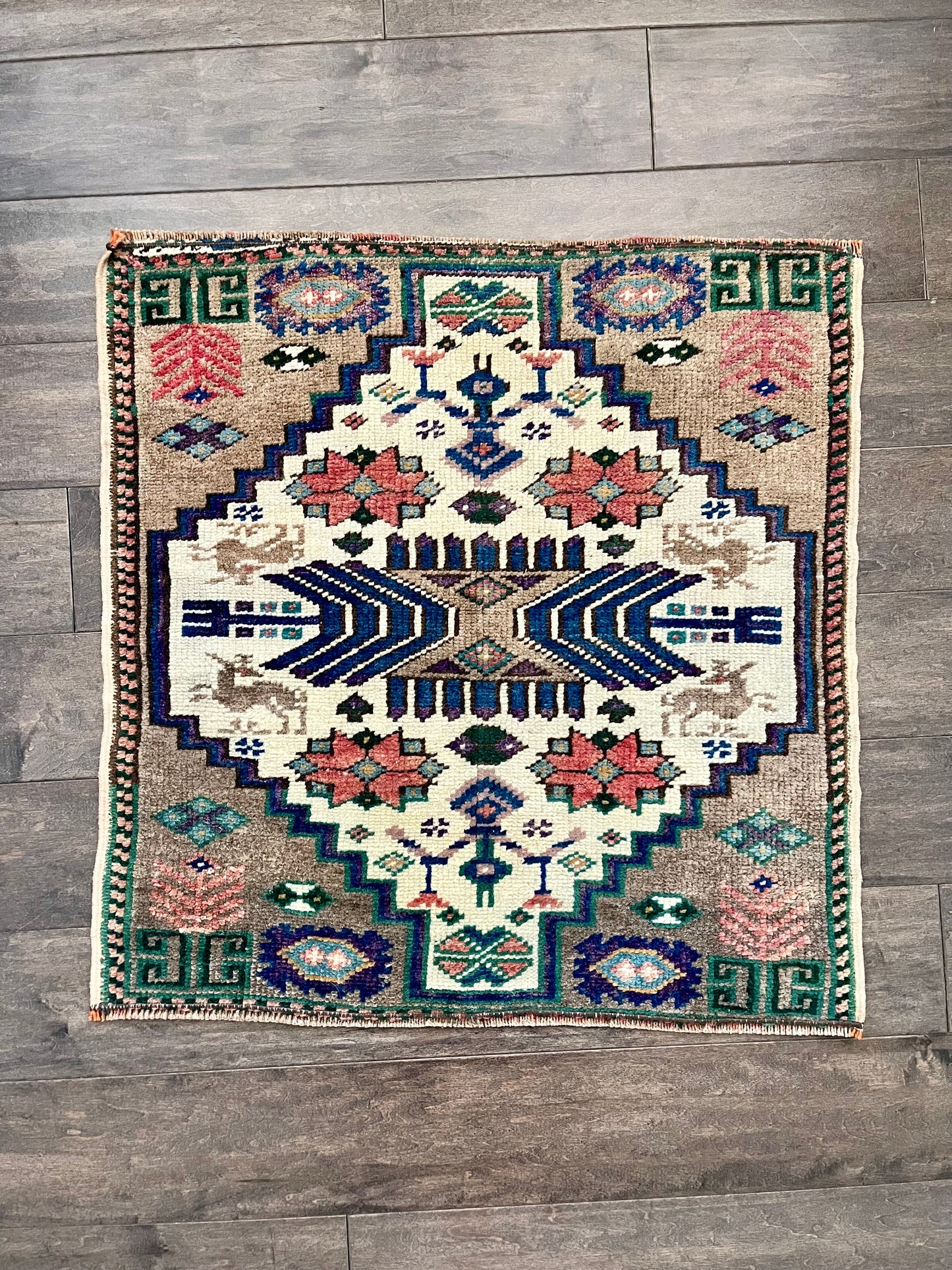 Vintage Rug #63 - 2'1.5" x 2'2.5"