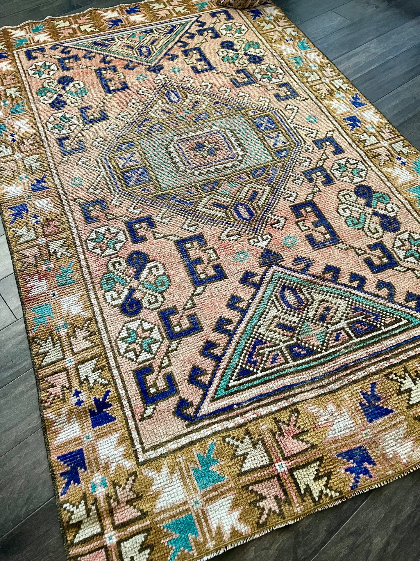 Vintage Rug #66 - 3'11.5" x 6'2.5"