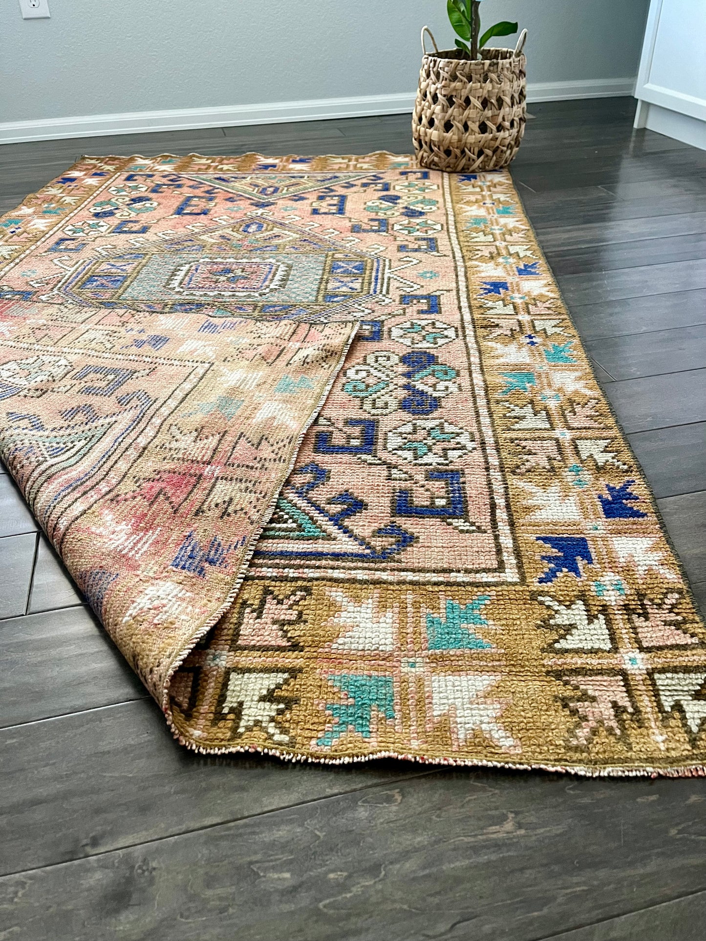 Vintage Rug #66 - 3'11.5" x 6'2.5"