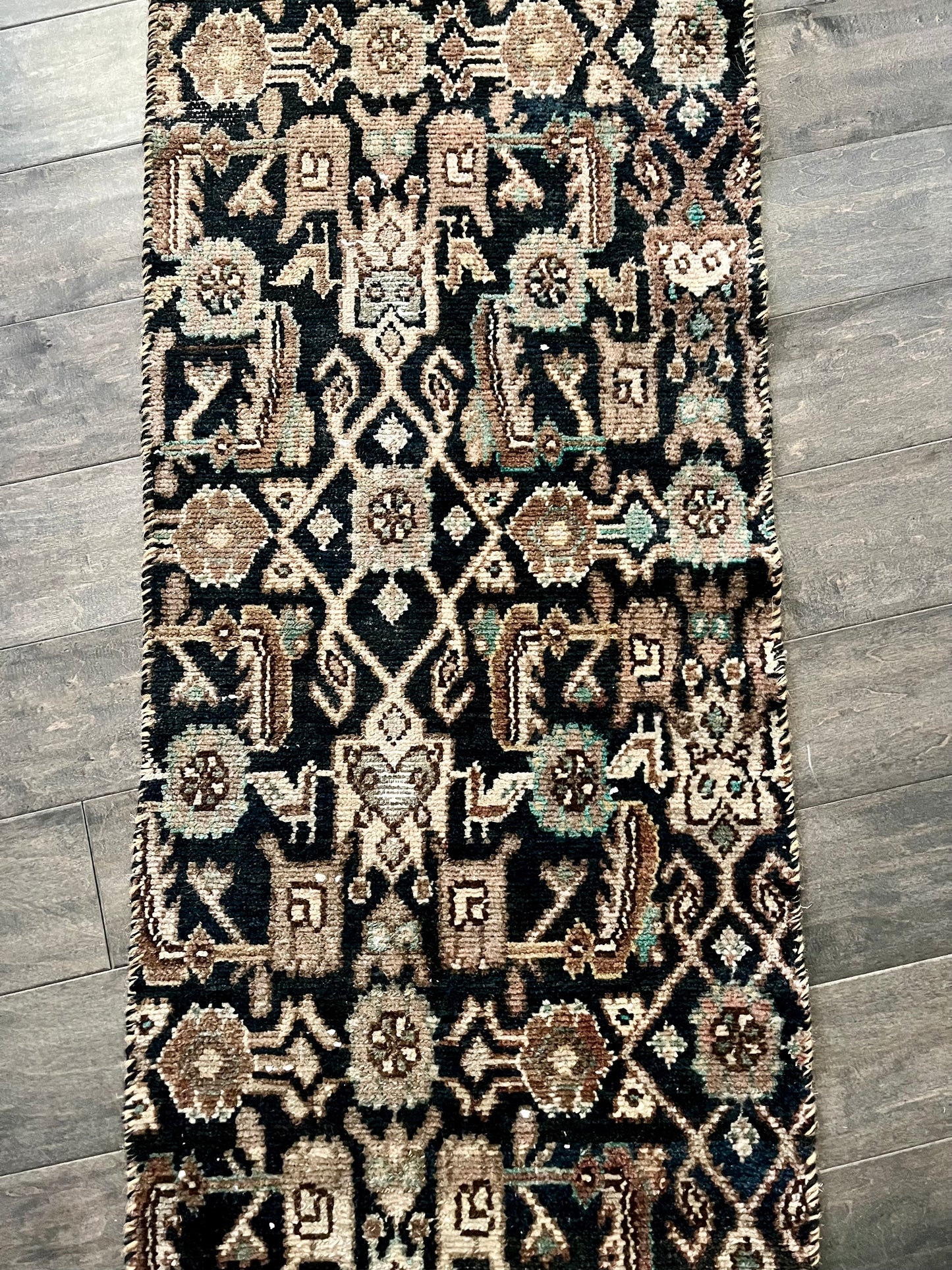 Vintage Rug #70 - 1'7.5" x 8'.5"