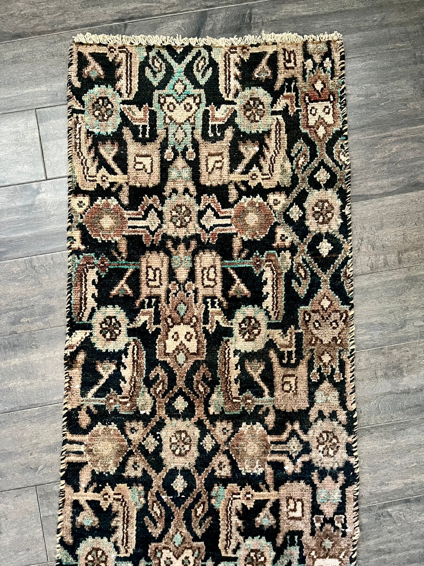 Vintage Rug #70 - 1'7.5" x 8'.5"