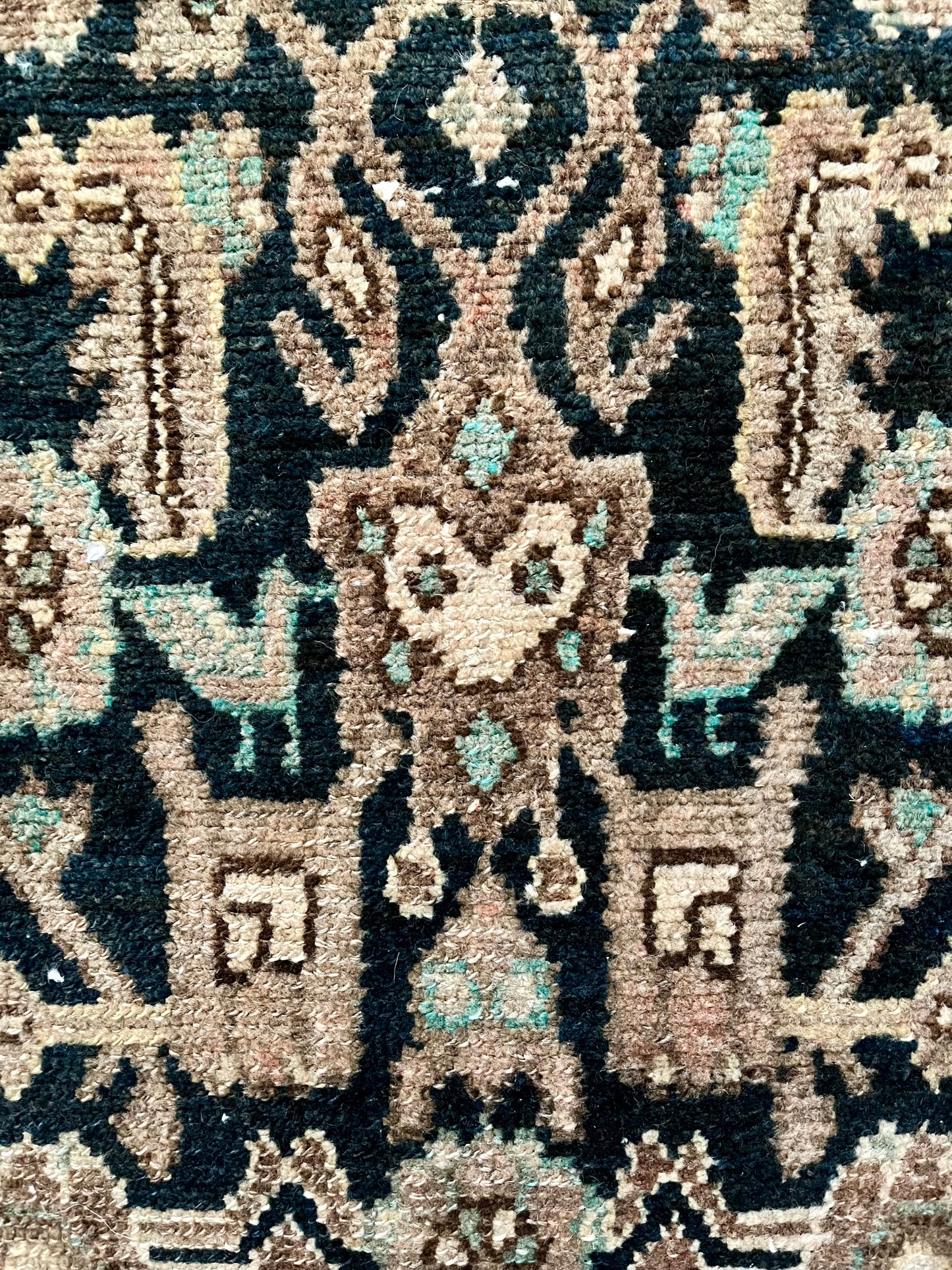 Vintage Rug #70 - 1'7.5" x 8'.5"