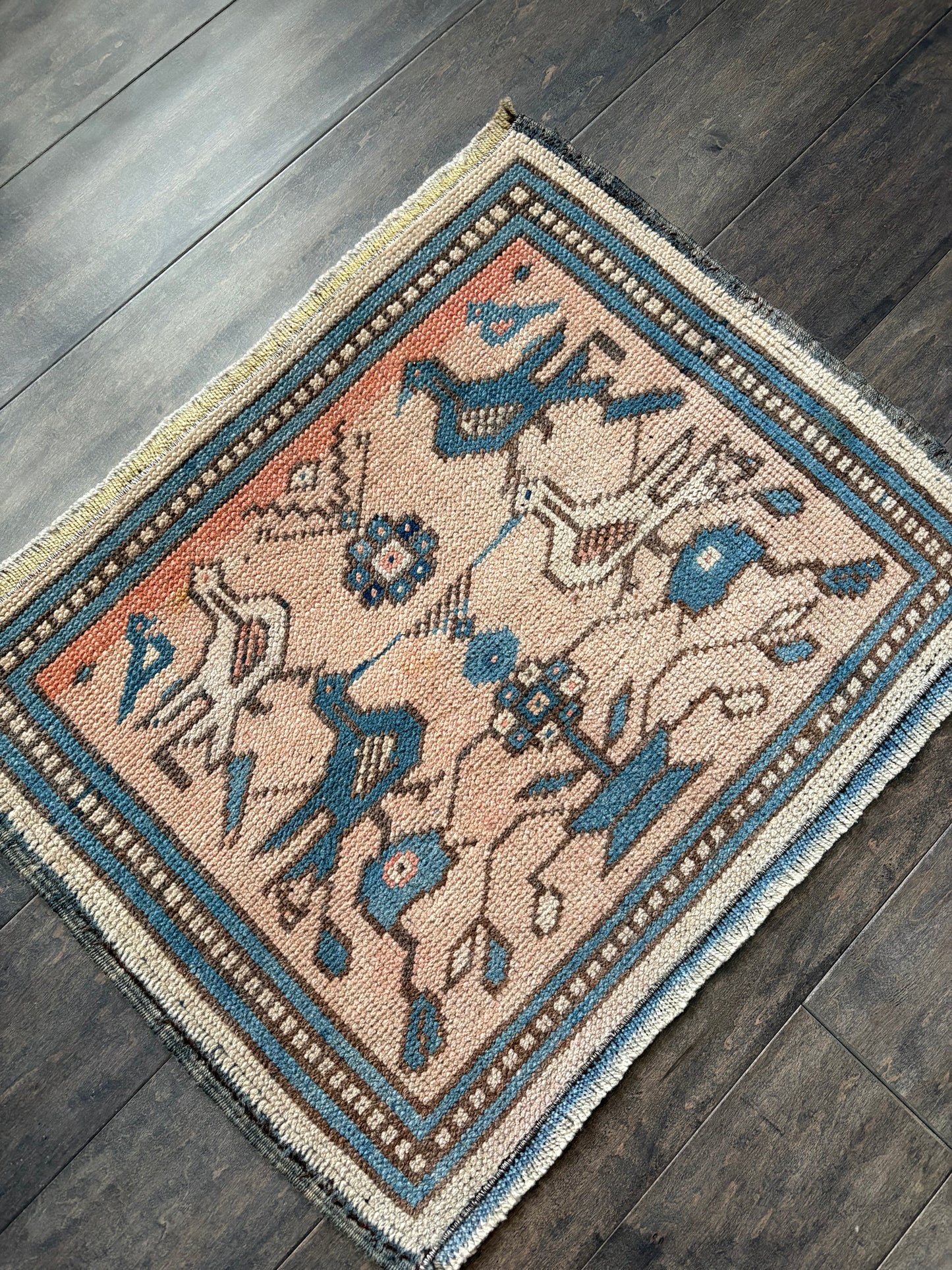 Vintage Rug #141 - 2'0" x 1'8"