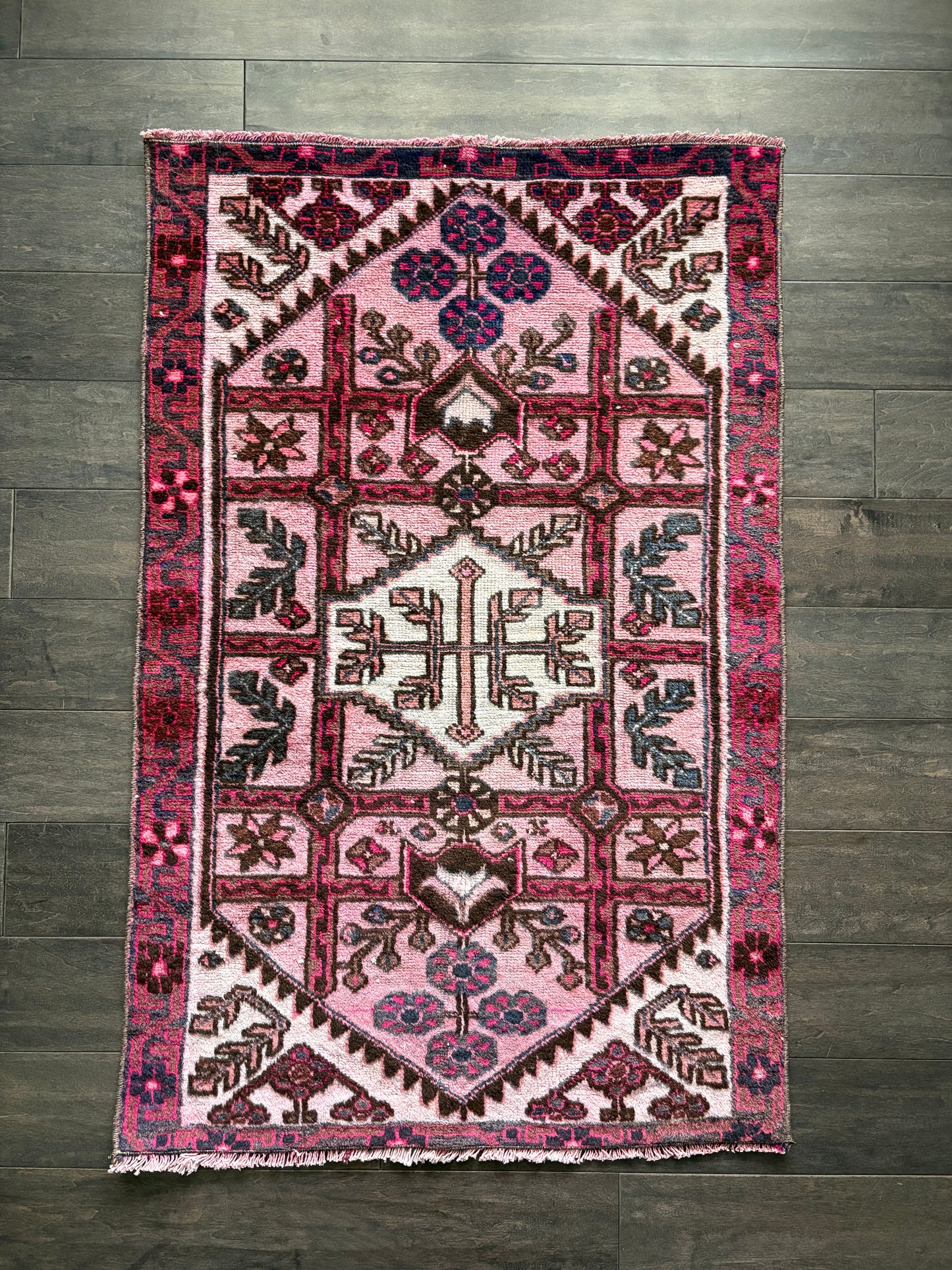 Vintage Rug #145 - 3'9" x 2'5"