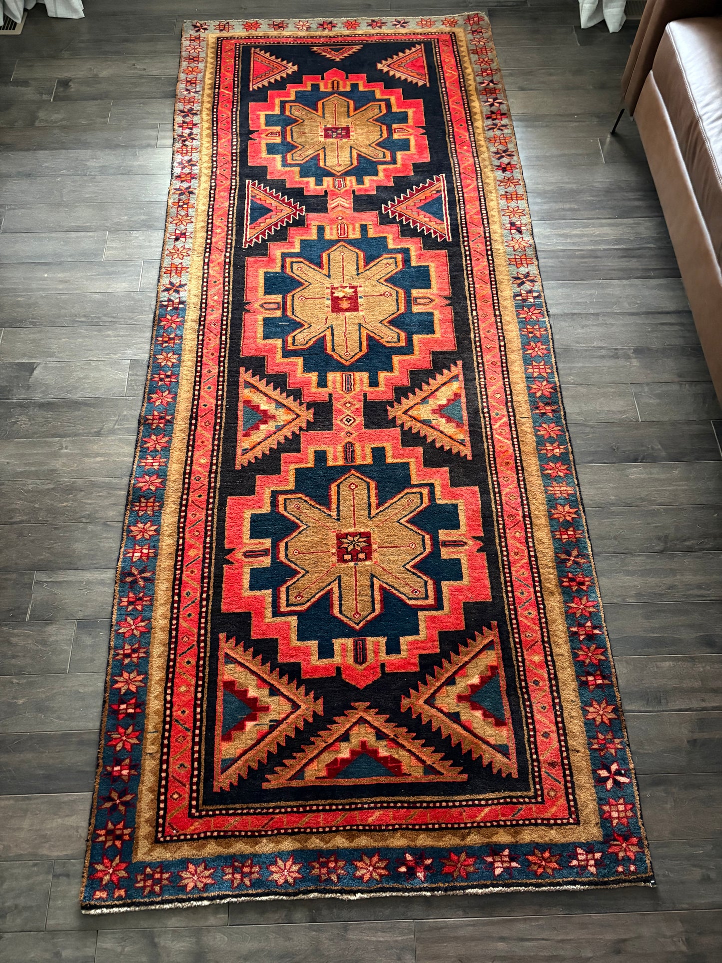 Vintage Rug #143 - 9'6" x 3'9"