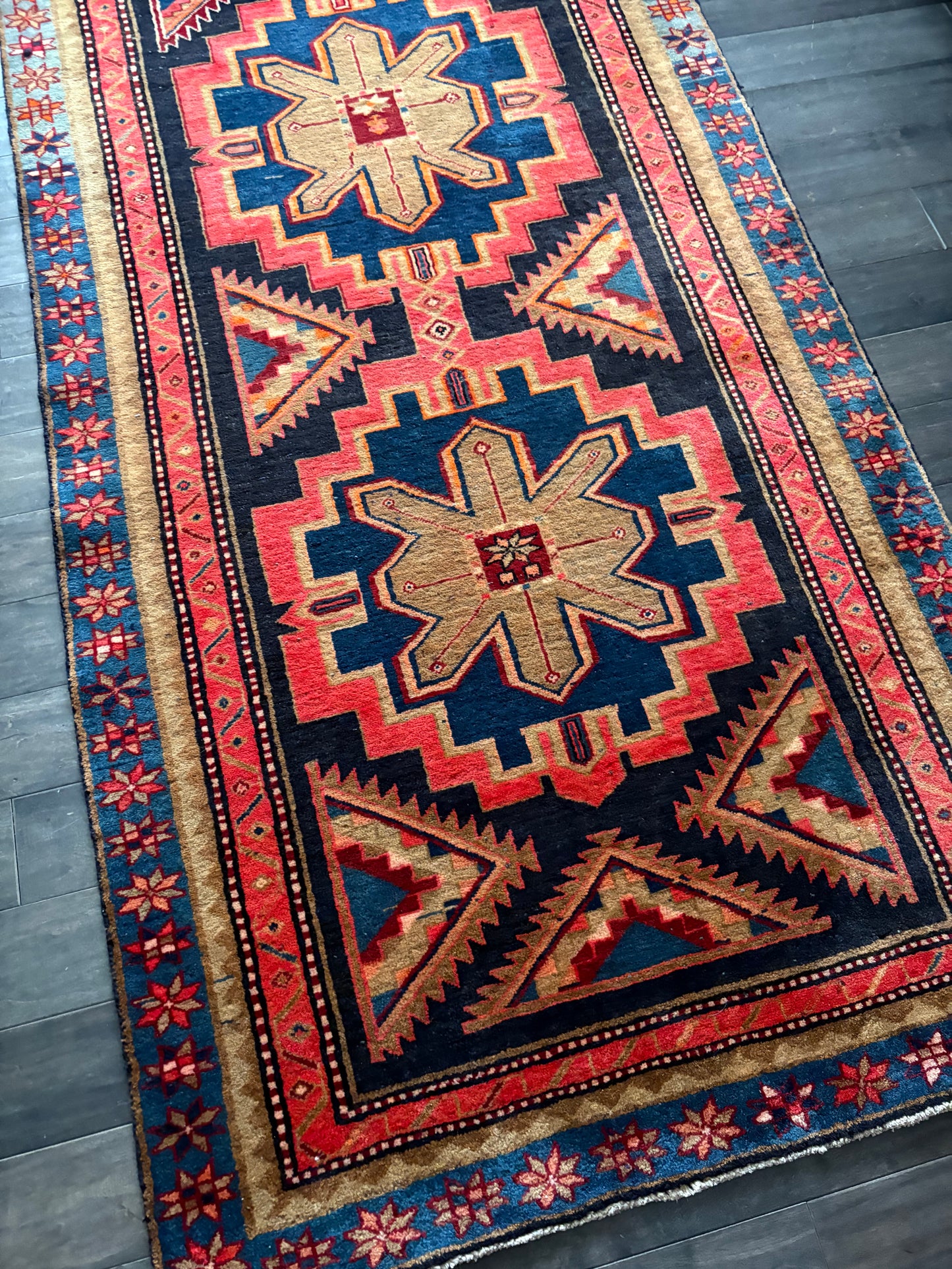 Vintage Rug #143 - 9'6" x 3'9"