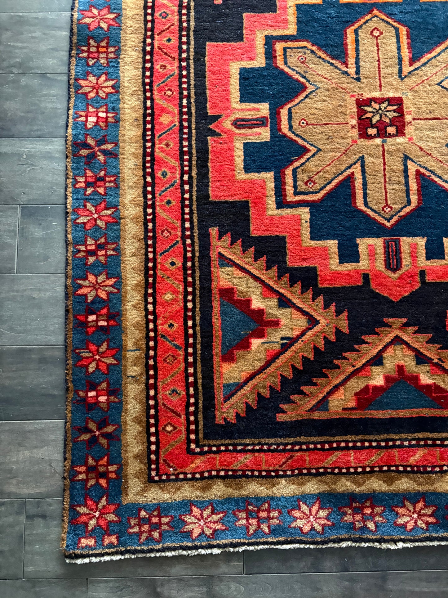 Vintage Rug #143 - 9'6" x 3'9"